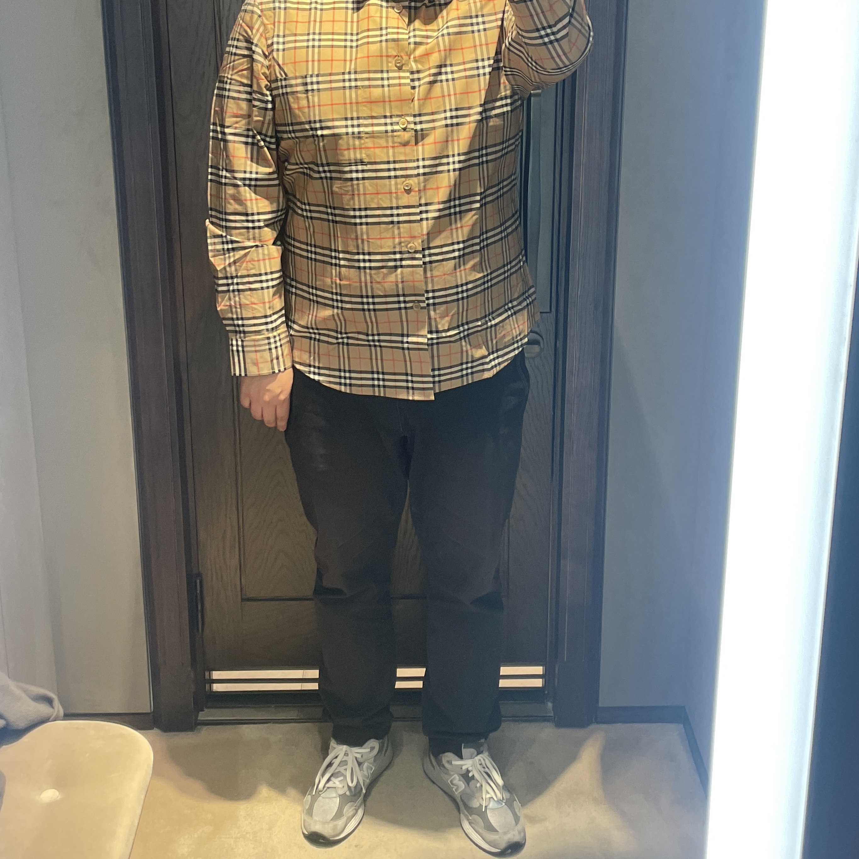 New Balance 992 Made in USA Grey - D Standard, Burberry Small Scale Check Stretch Cotton Shirt Archive Beige 착용 스타일