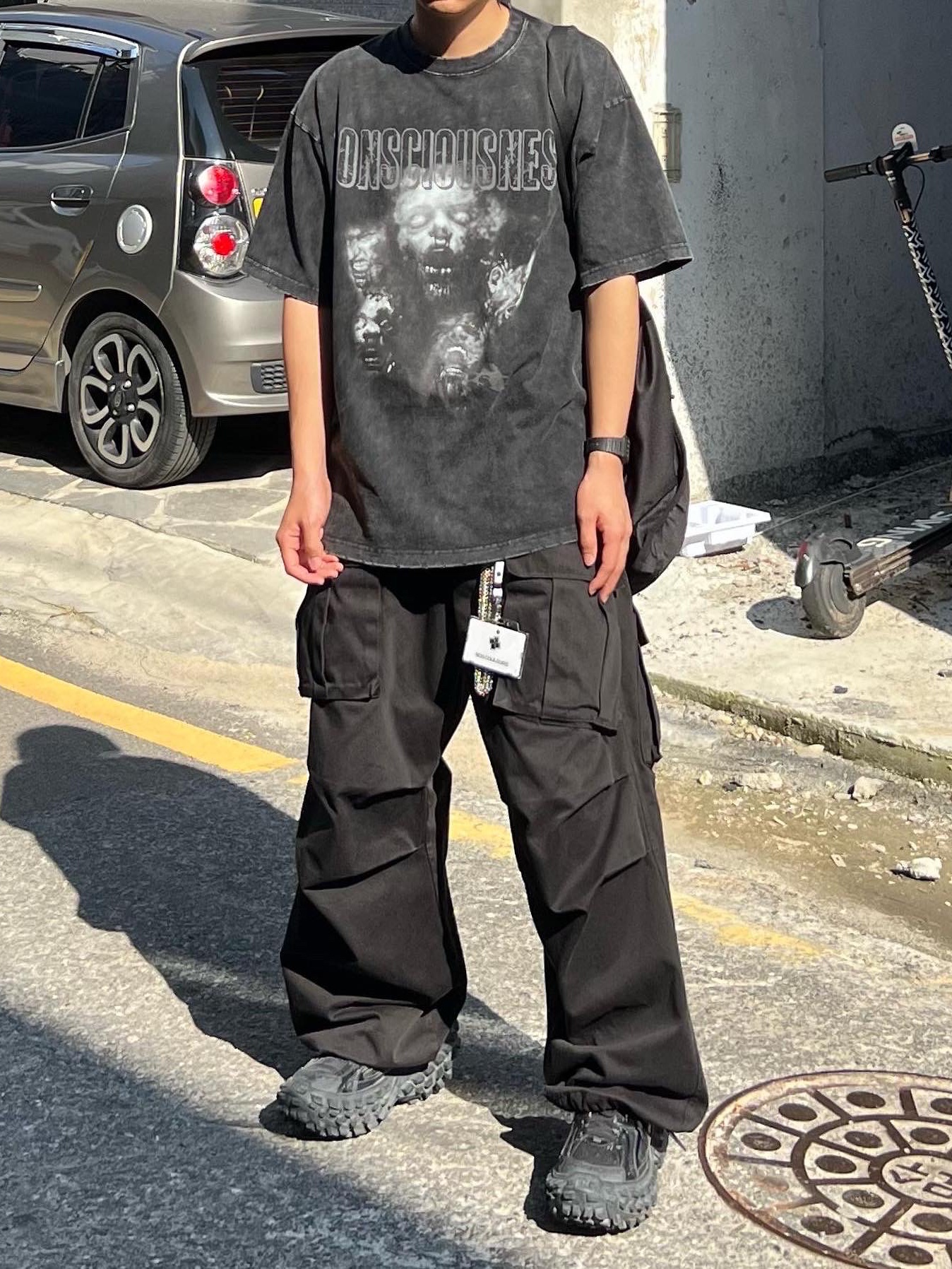 Balenciaga Defender Sneakers Black 착용 스타일 - 3