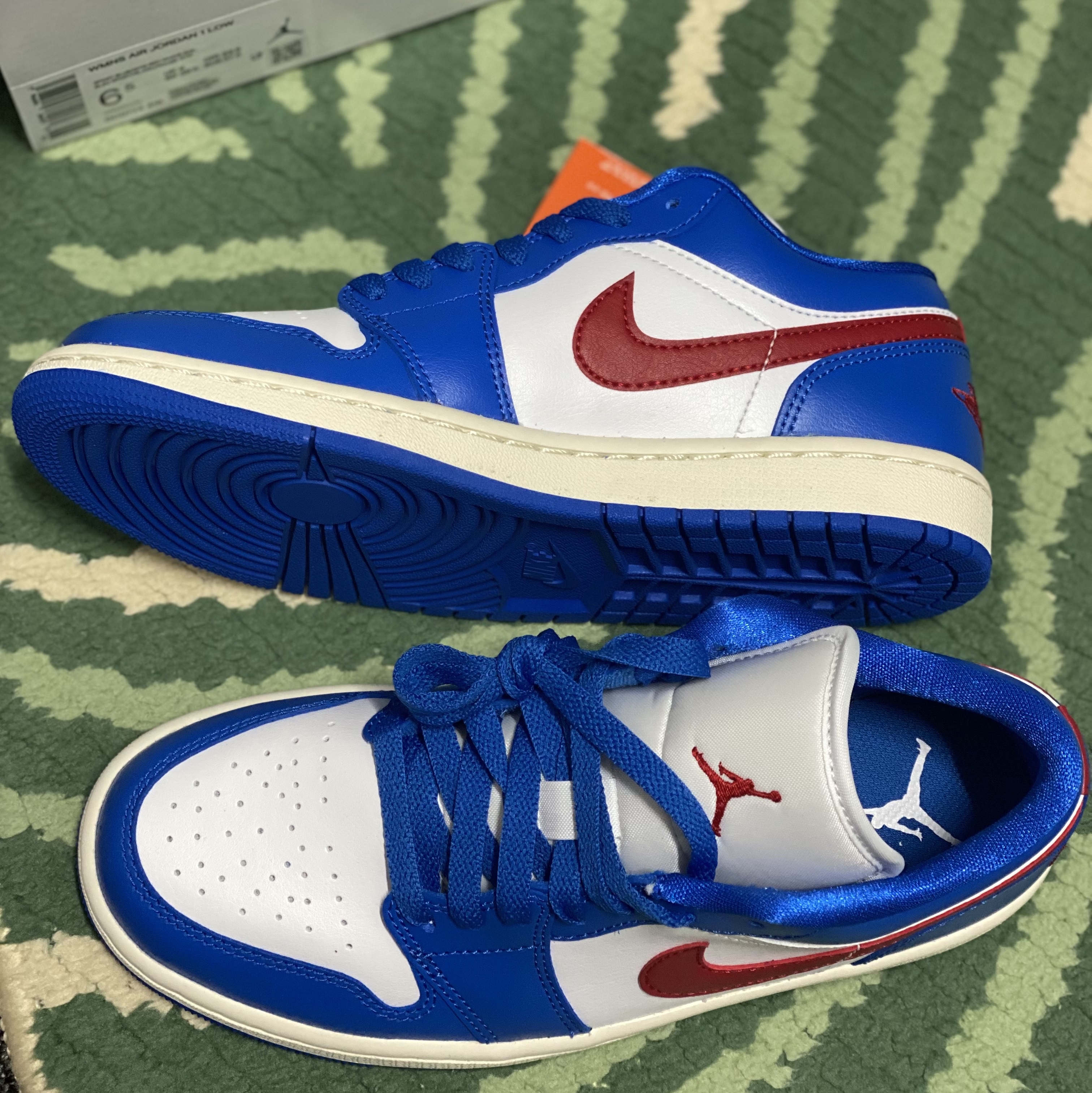 (W) Jordan 1 Low Sport Blue Gym Red 착용 스타일 - 4