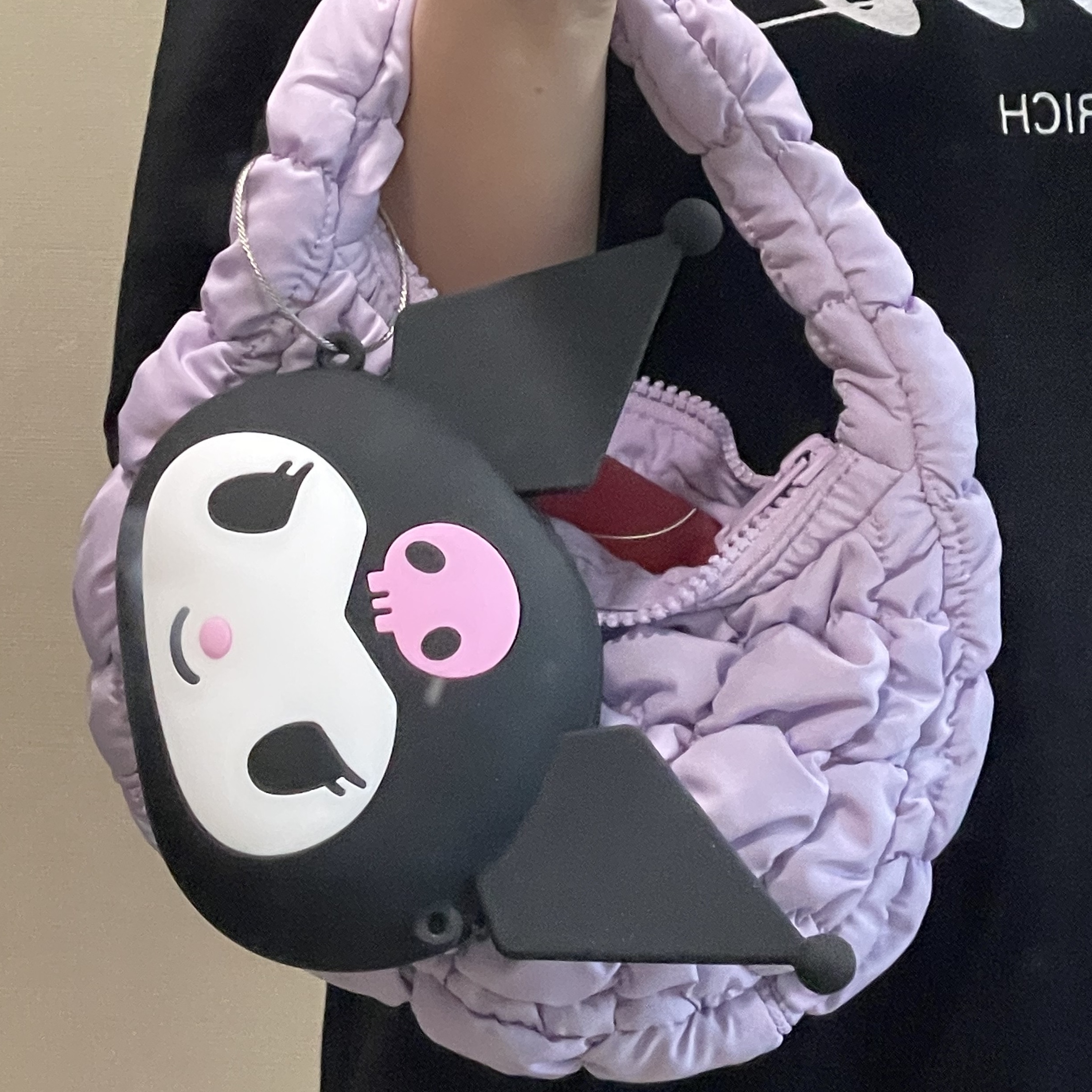 COS Quilted Micro Bag Purple 착용 스타일