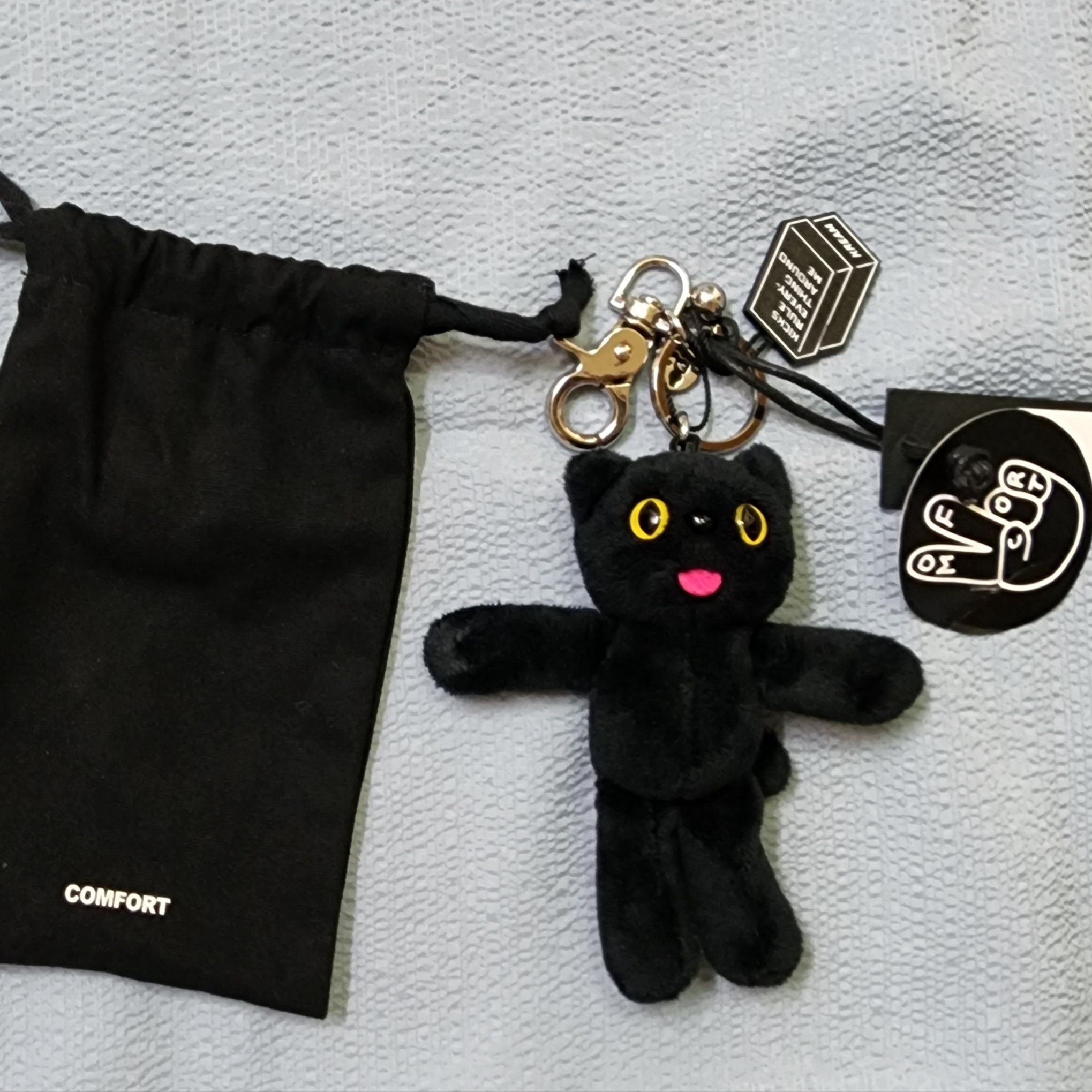 Comfort Piyong Keyring Black, COS Quilted Mini Bag Yellow 착용 스타일 - 1