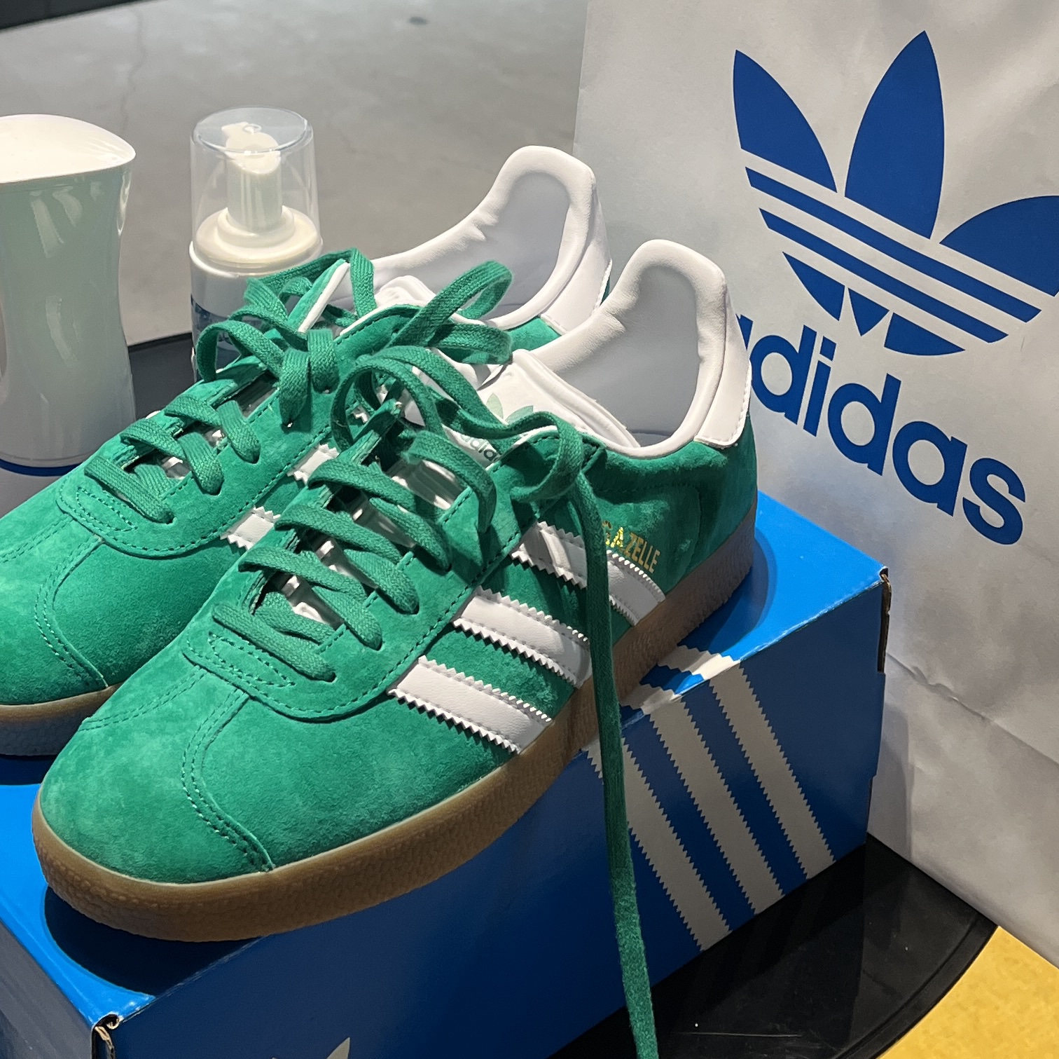 Adidas Gazelle Court Green Cloud White 착용 스타일