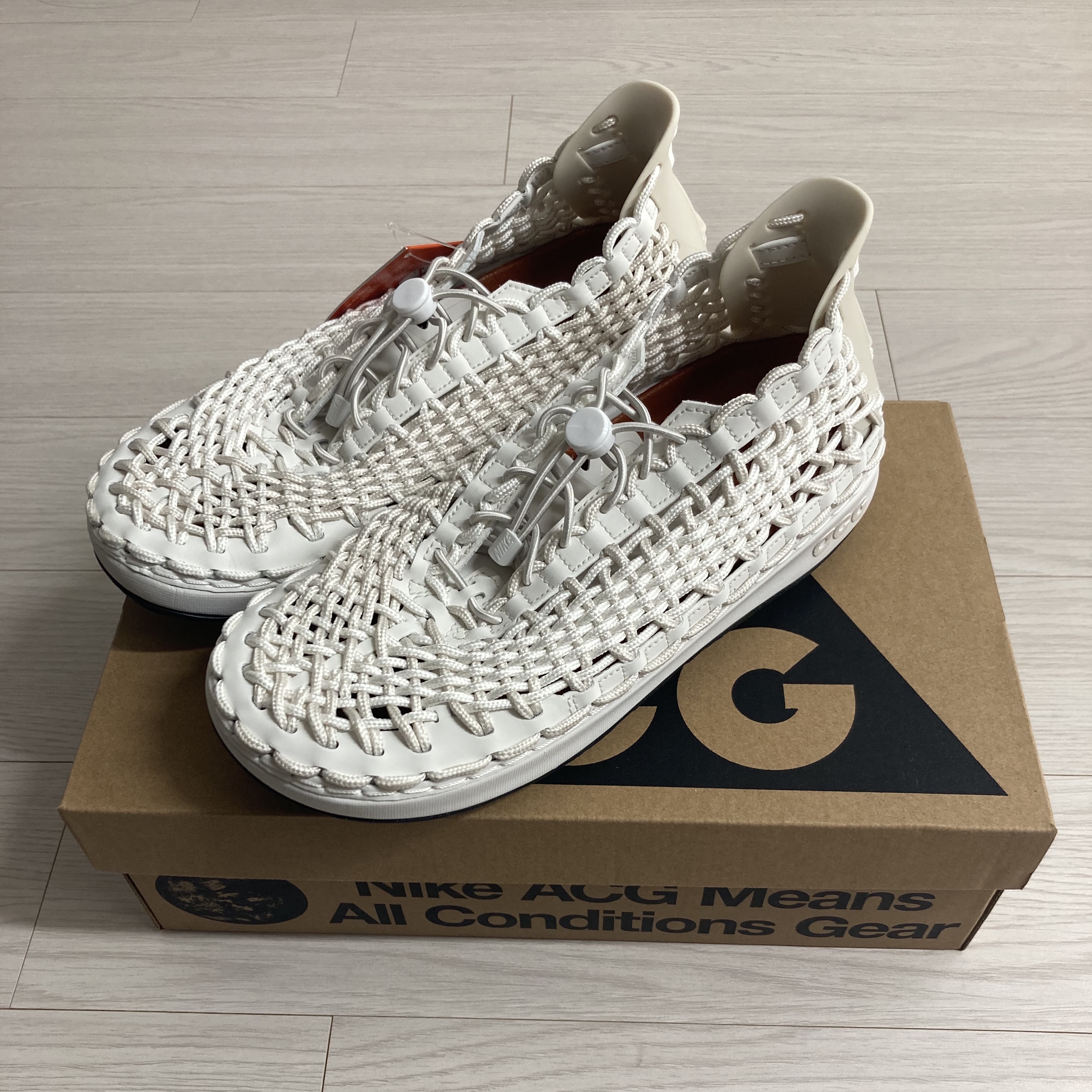 Nike ACG Watercat+ Phantom 착용 스타일