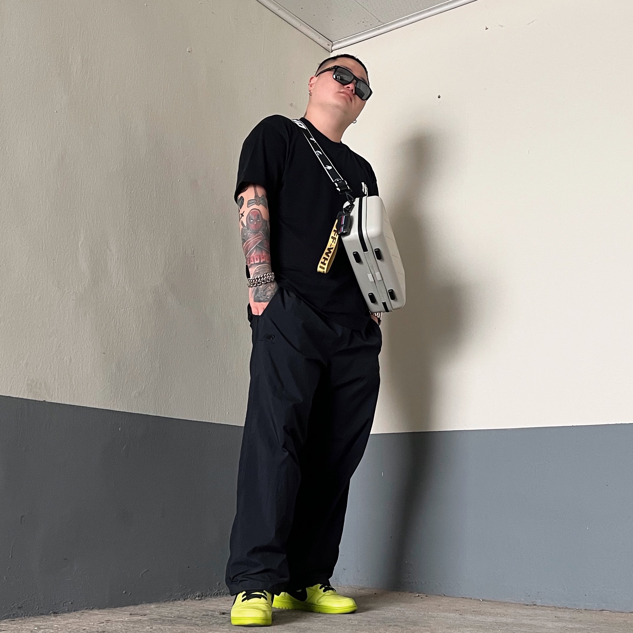 Nike x Ambush Dunk High Flash Lime, Off-White x Amore Pacific Protection Box (Without Cosmetics) 착용 스타일 - 1