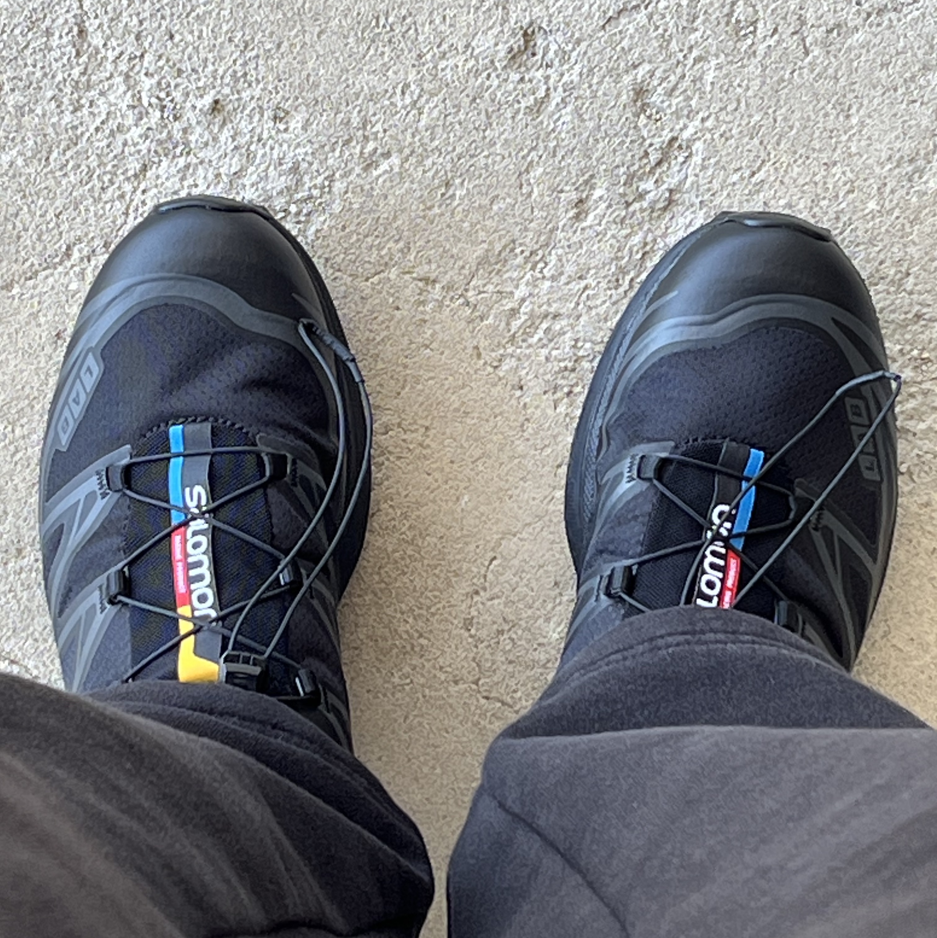Salomon XT-6 ADV Black 착용 스타일