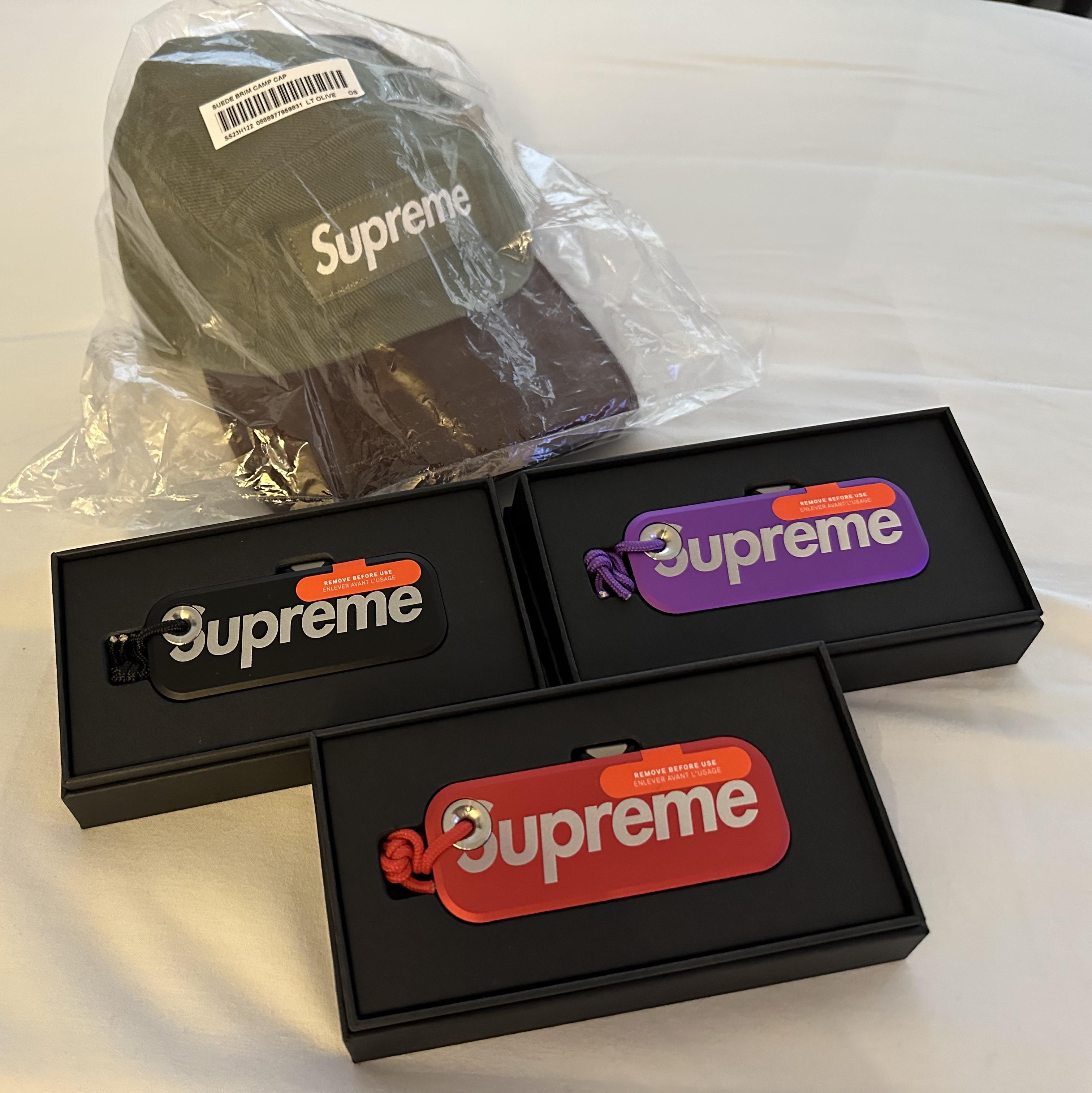 Supreme x James Brand Palmer Utility Knife Red - 23SS, Supreme x James Brand Palmer Utility Knife Purple - 23SS 착용 스타일