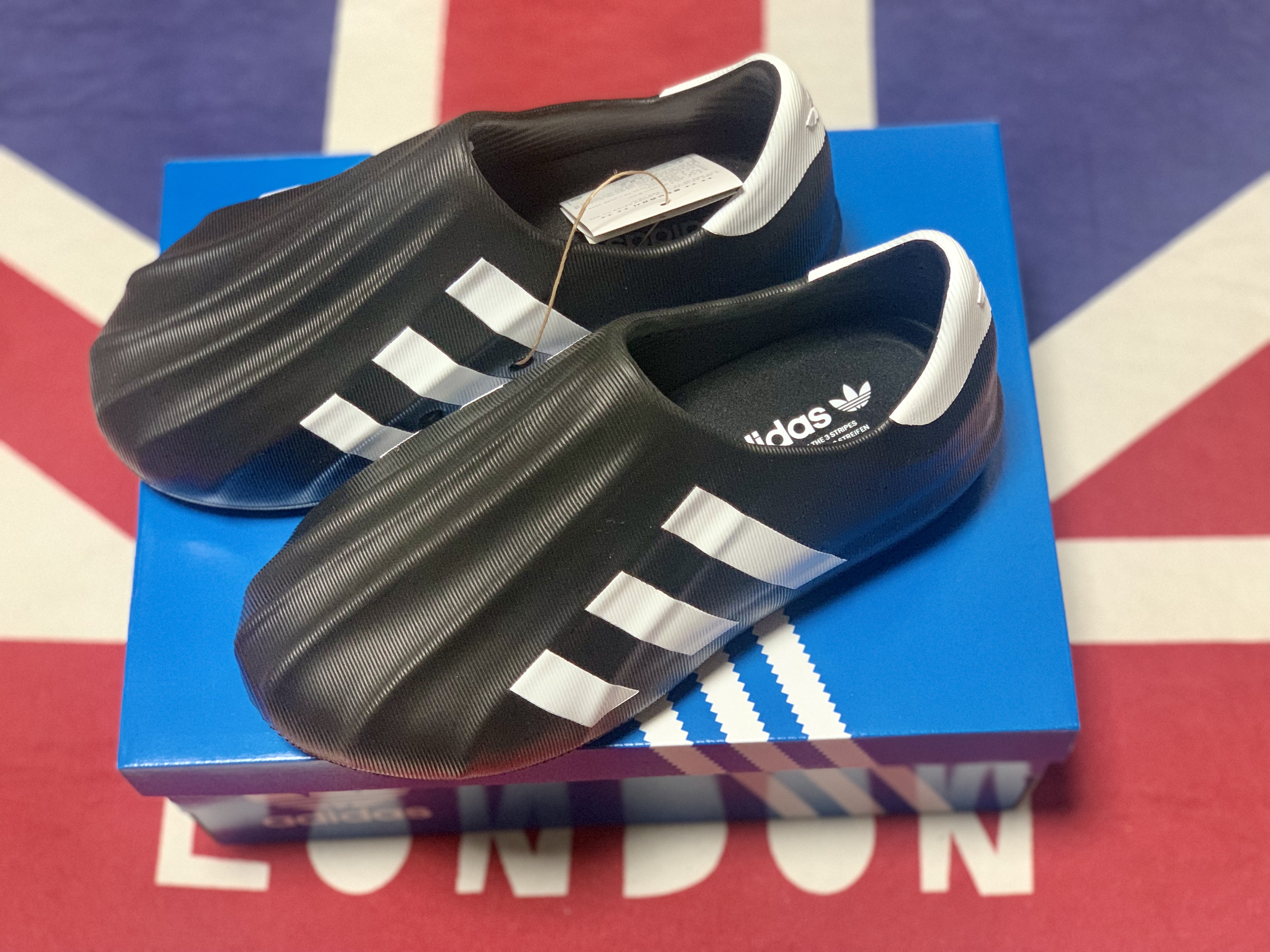 Adidas Adifom Superstar Core Black Cloud White 착용 스타일 - 1