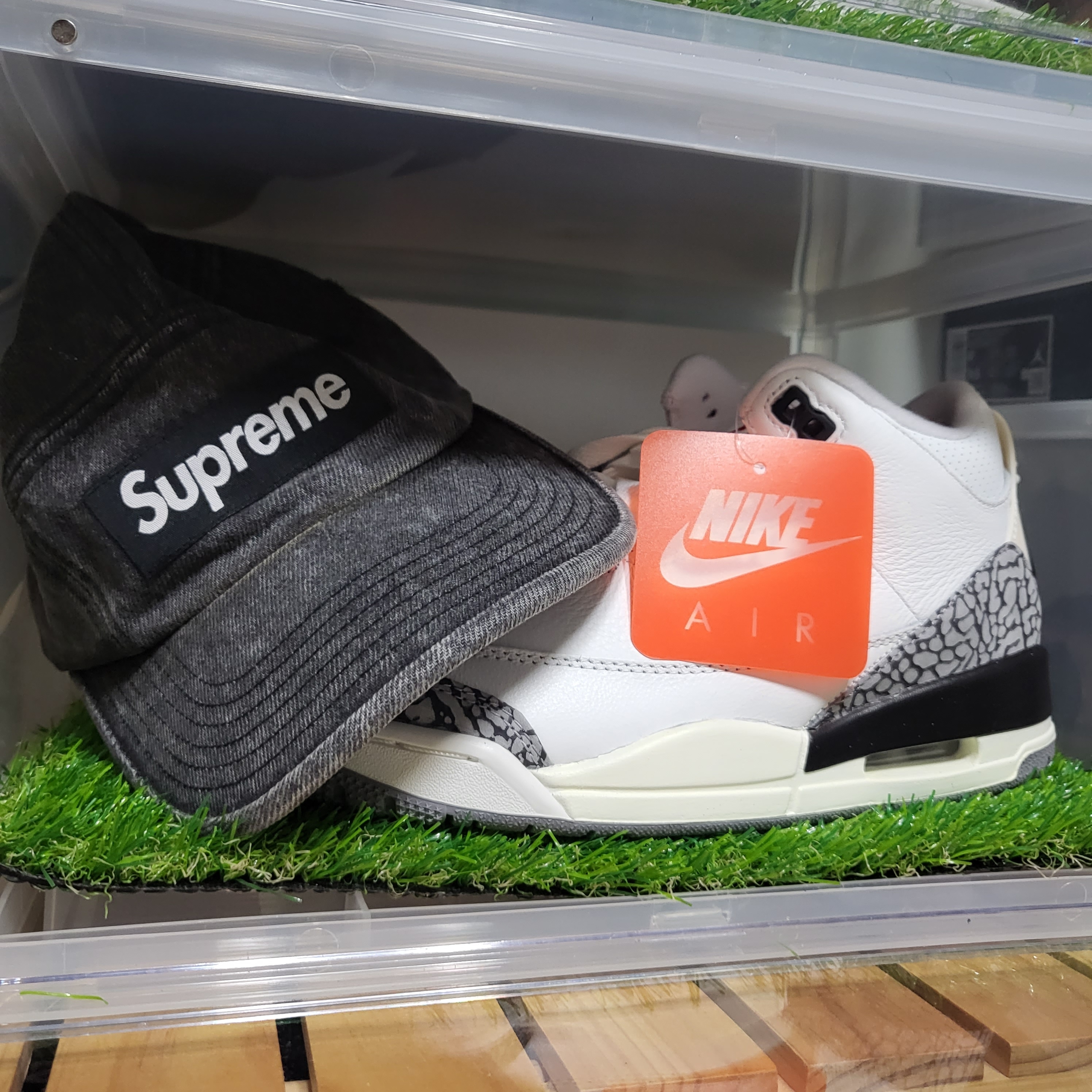 Supreme Military Camp Cap Stone - 22SS, Jordan 1 Retro High OG Chicago 2022 착용 스타일 - 3