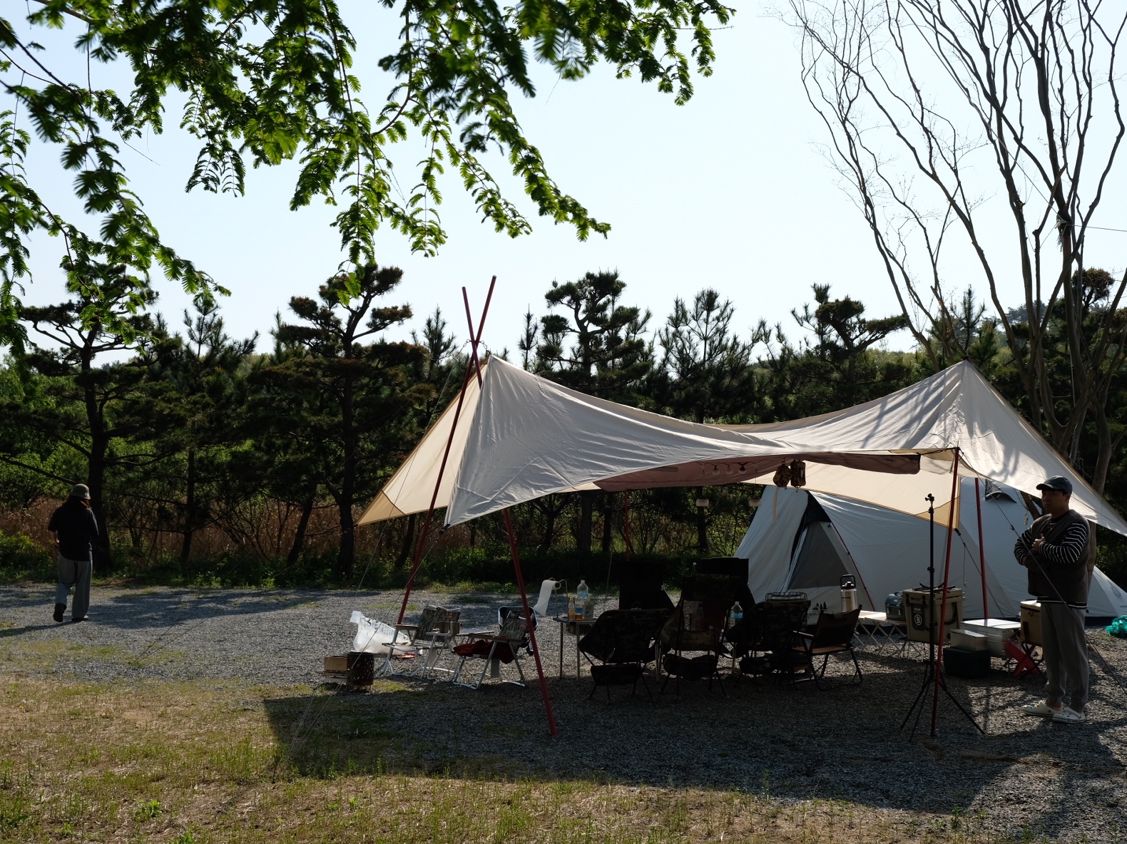 Snow Peak Alpha Breeze Ivory, Snow Peak HD Tarp Hexa Evo Pro. Ivory 착용 스타일 - 5