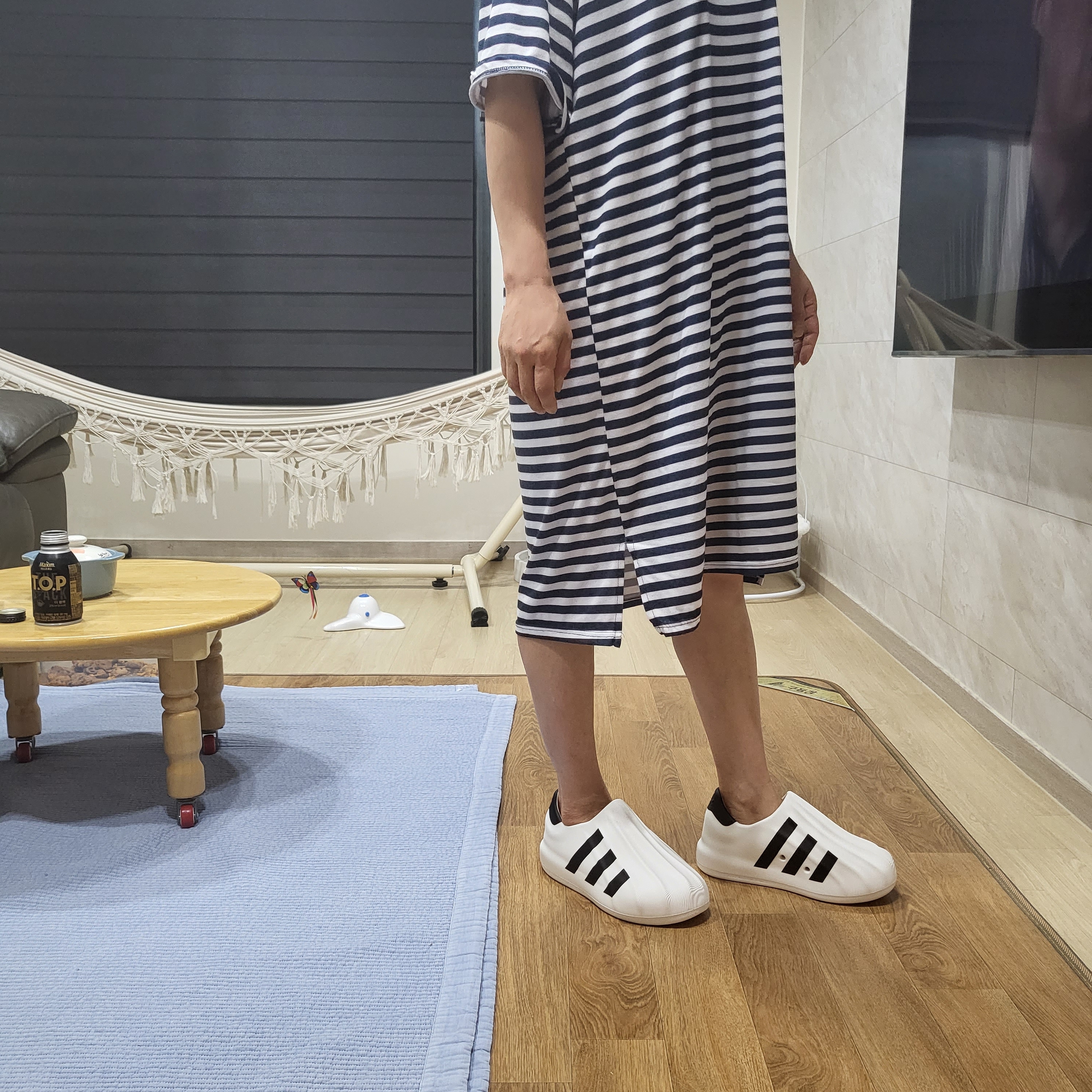 Adidas Adifom Superstar Core White 착용 스타일 - 2