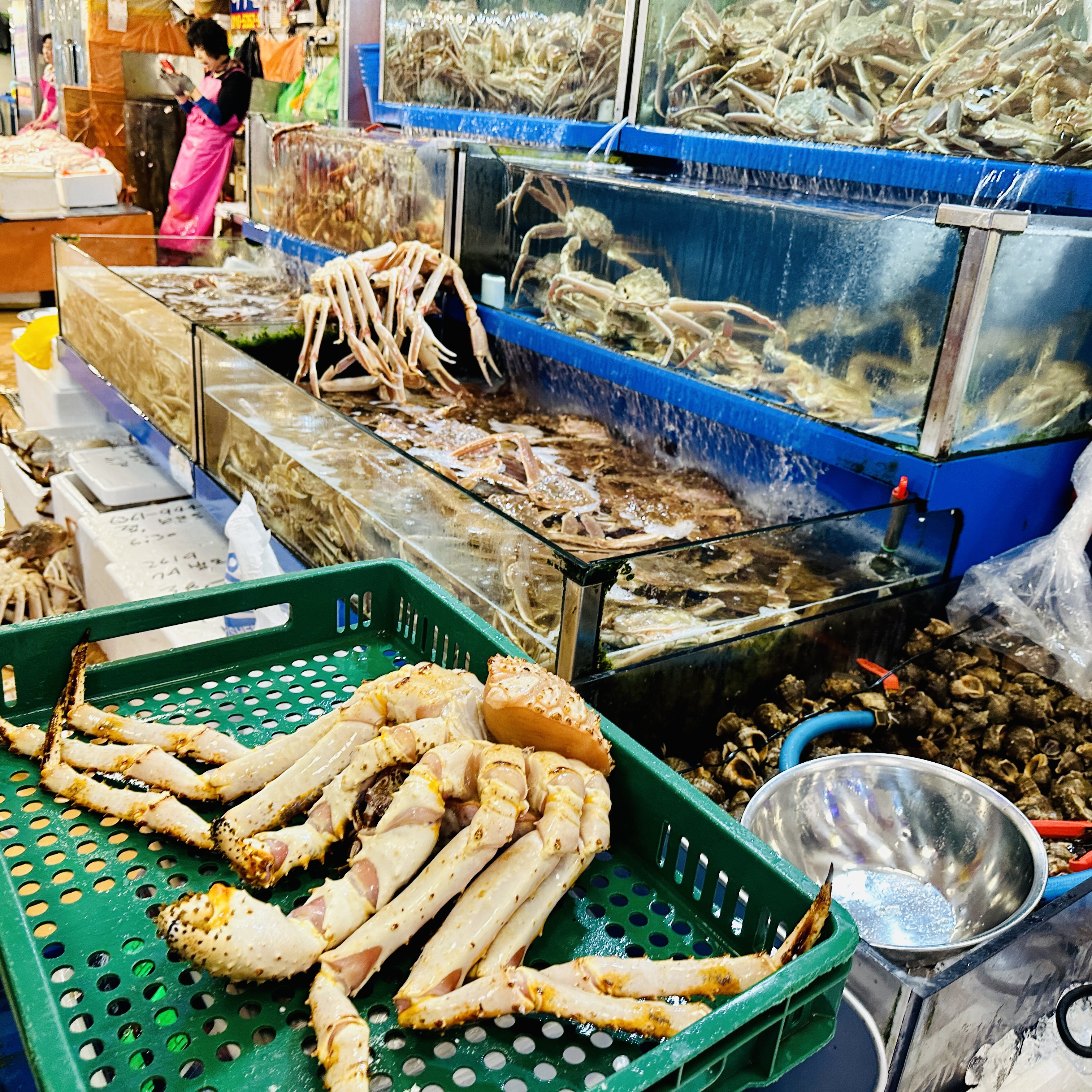 반스 볼트 x 마스터마인드 월드 올드스쿨 볼트 블랙 착용 스타일 - 3