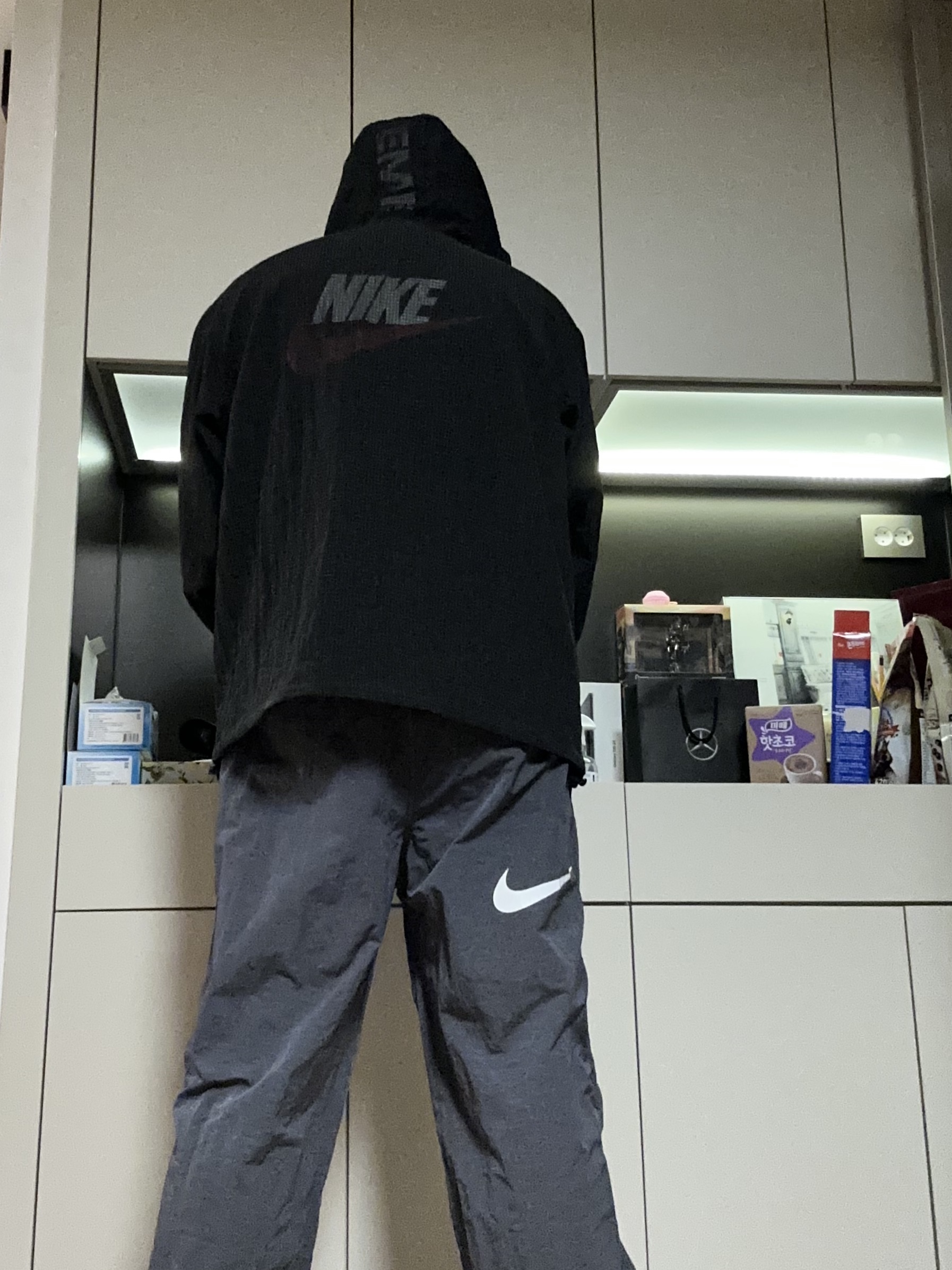 Supreme x Nike Jewel Reversible Ripstop Anorak Black - 20FW, Nike x Stussy Beach Pants Off Noir 착용 스타일