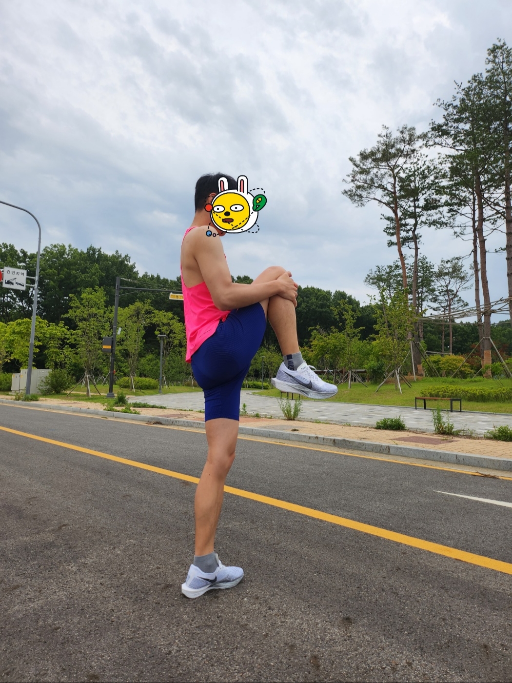 Nike ZoomX Vaporfly Next% 3 White Grey 착용 스타일 - 2