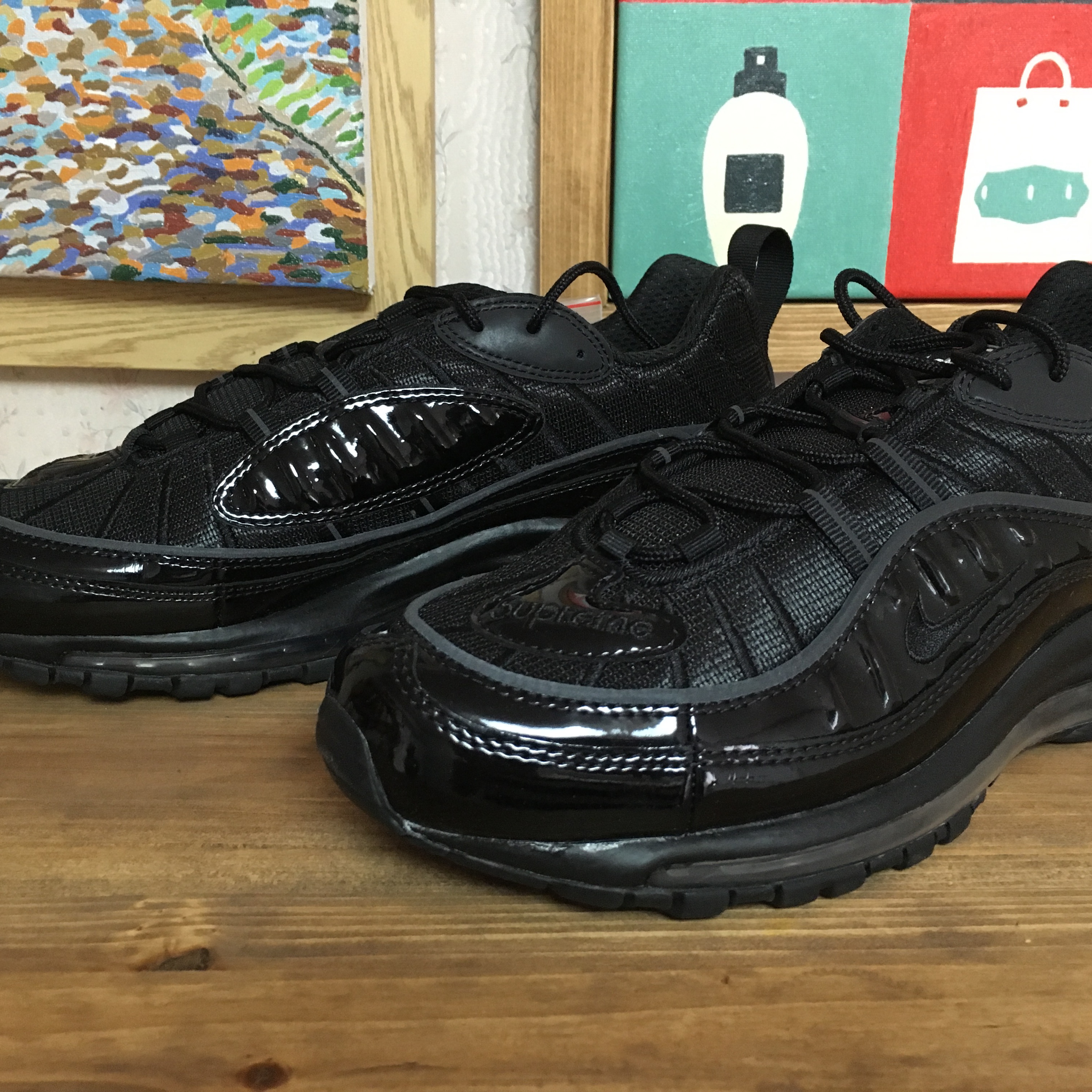 Nike x Supreme Air Max 98 Black 착용 스타일