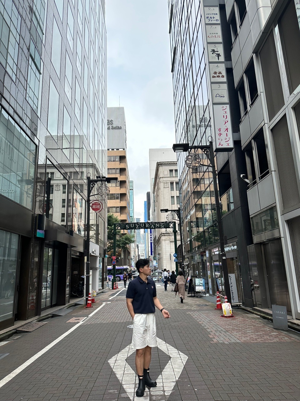 Hunter Play Short Wellington Boots Black, Maison Kitsune Fox Head Patch Classic Polo Navy 착용 스타일