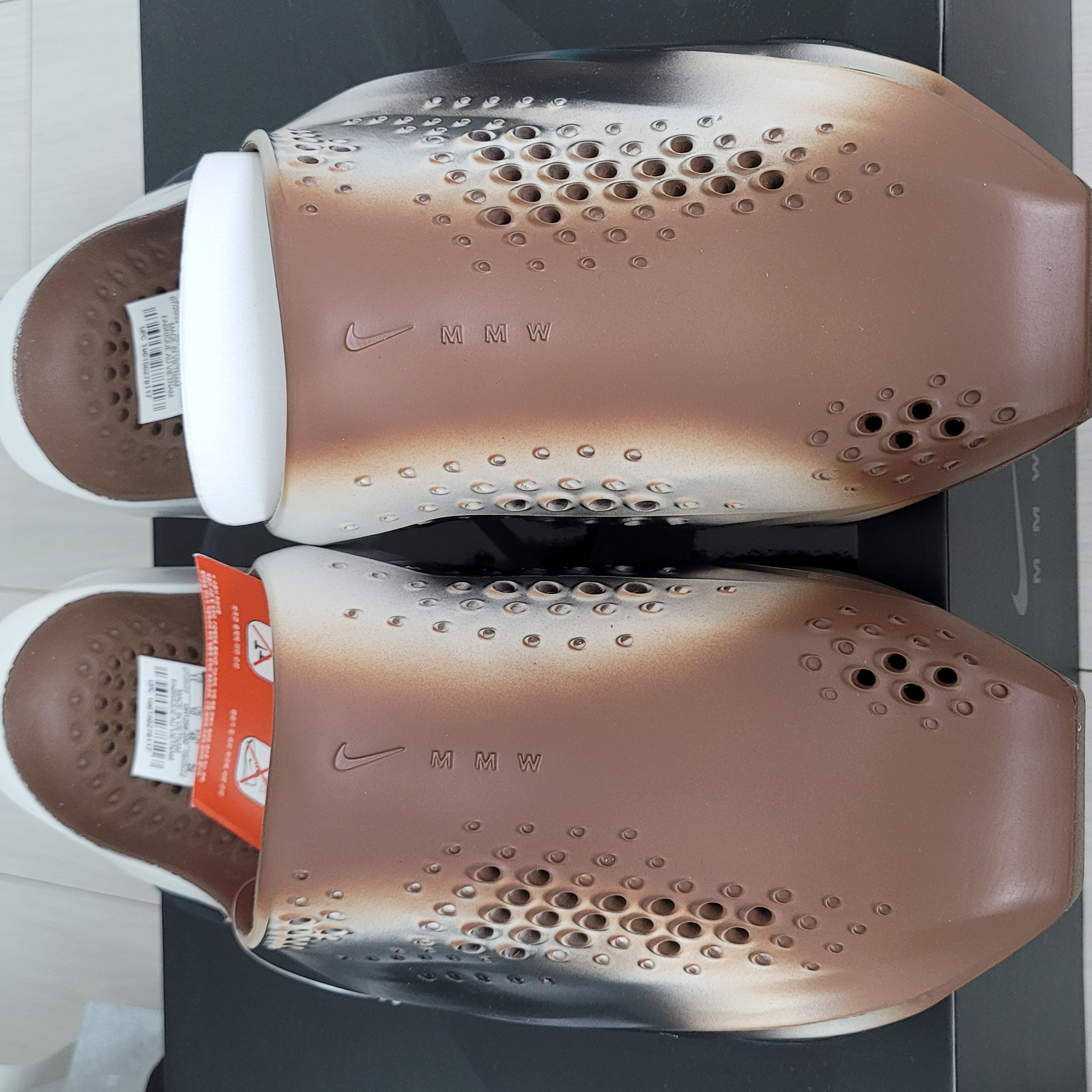 Nike x Matthew M Williams 005 Slide Dark Khaki 착용 스타일 - 4