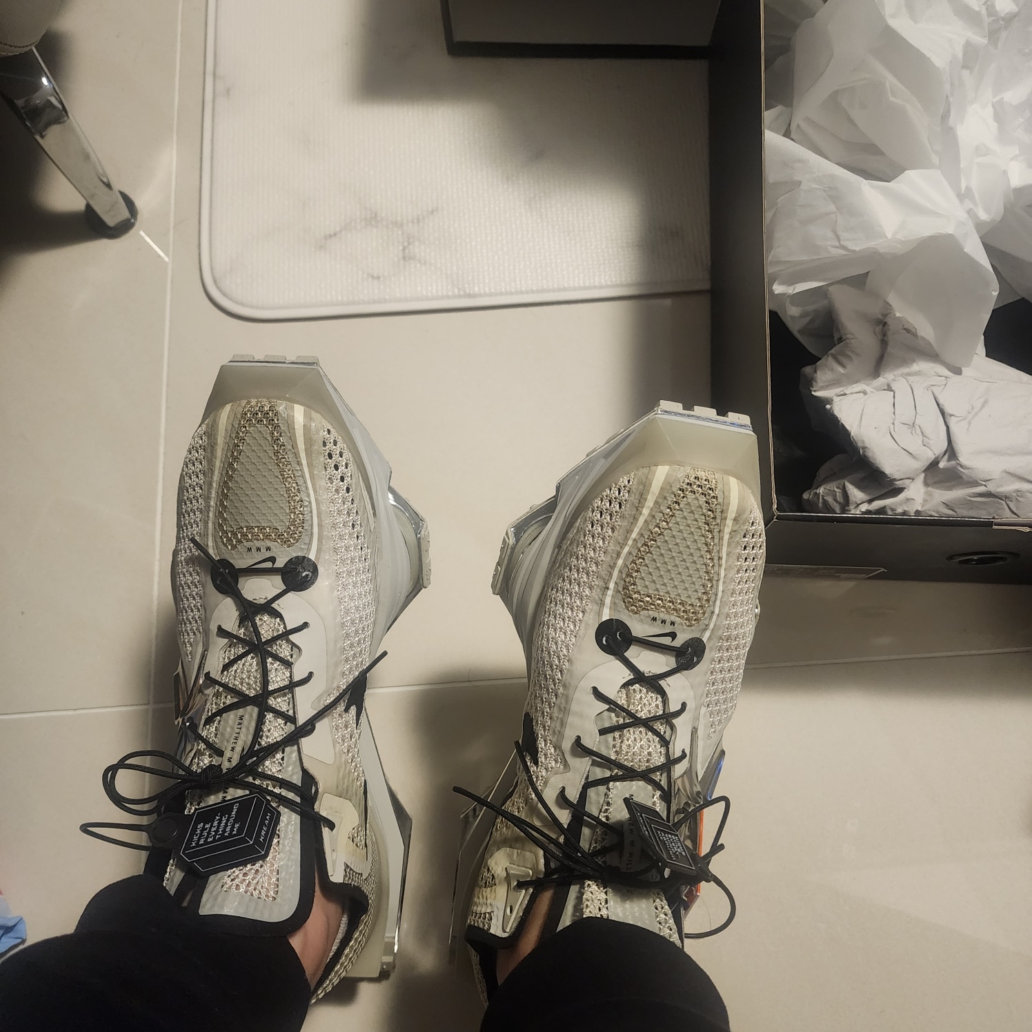 Nike x Matthew M Williams Zoom 004 Stone 착용 스타일 - 2