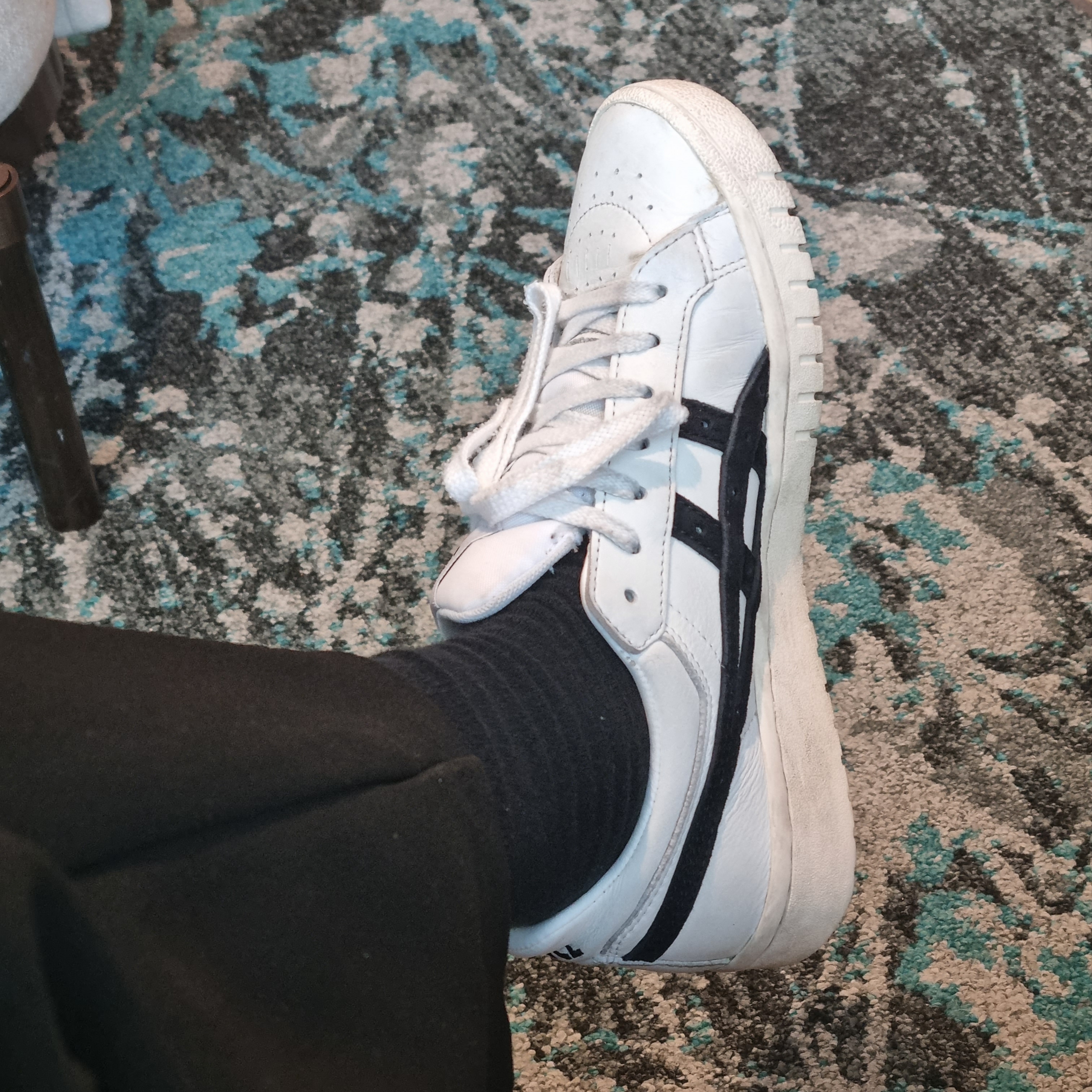 Asics Tiger Gel-PTG White Black 착용 스타일