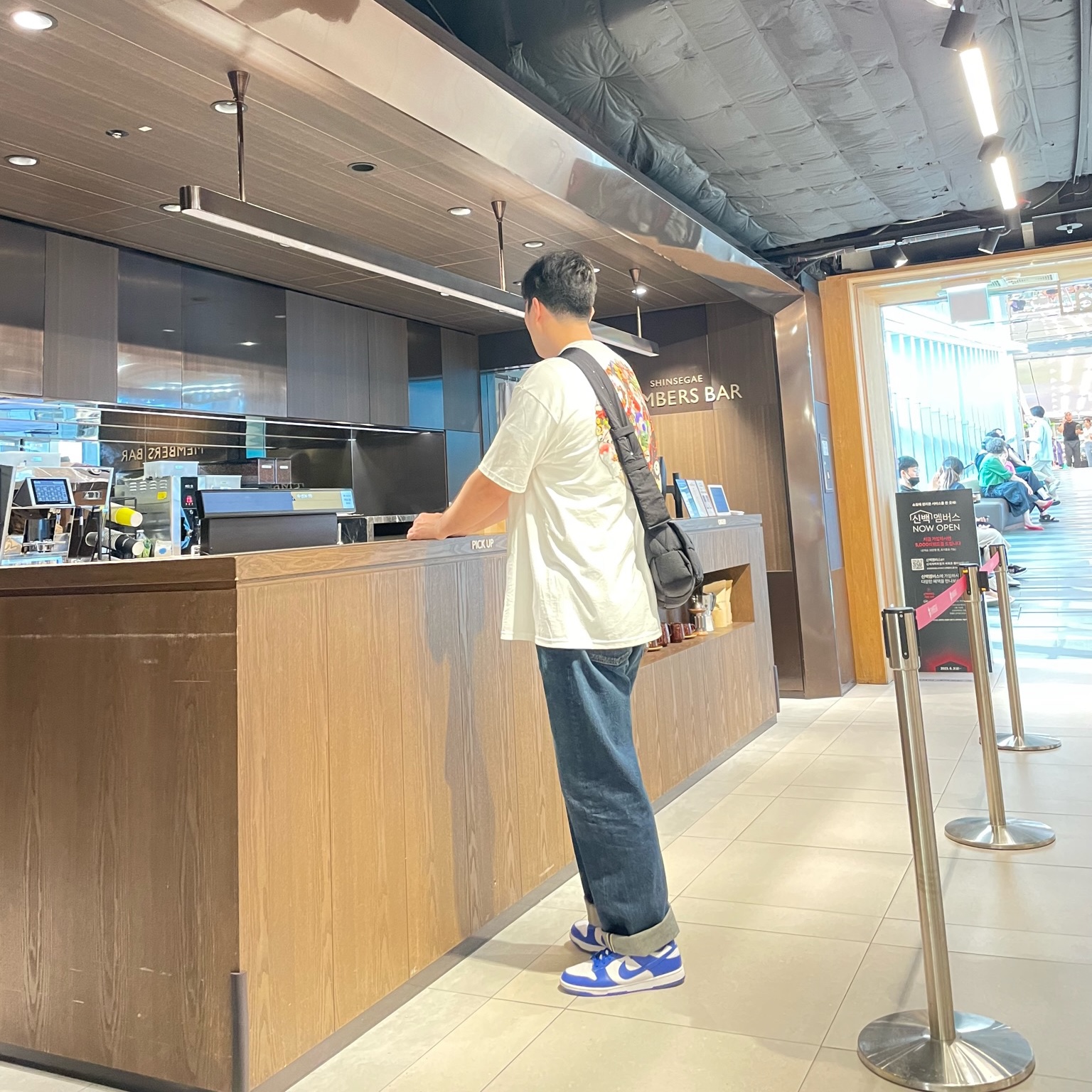 Nike Dunk Low SP Kentucky 2022, Stussy Plush T-Shirt White 착용 스타일