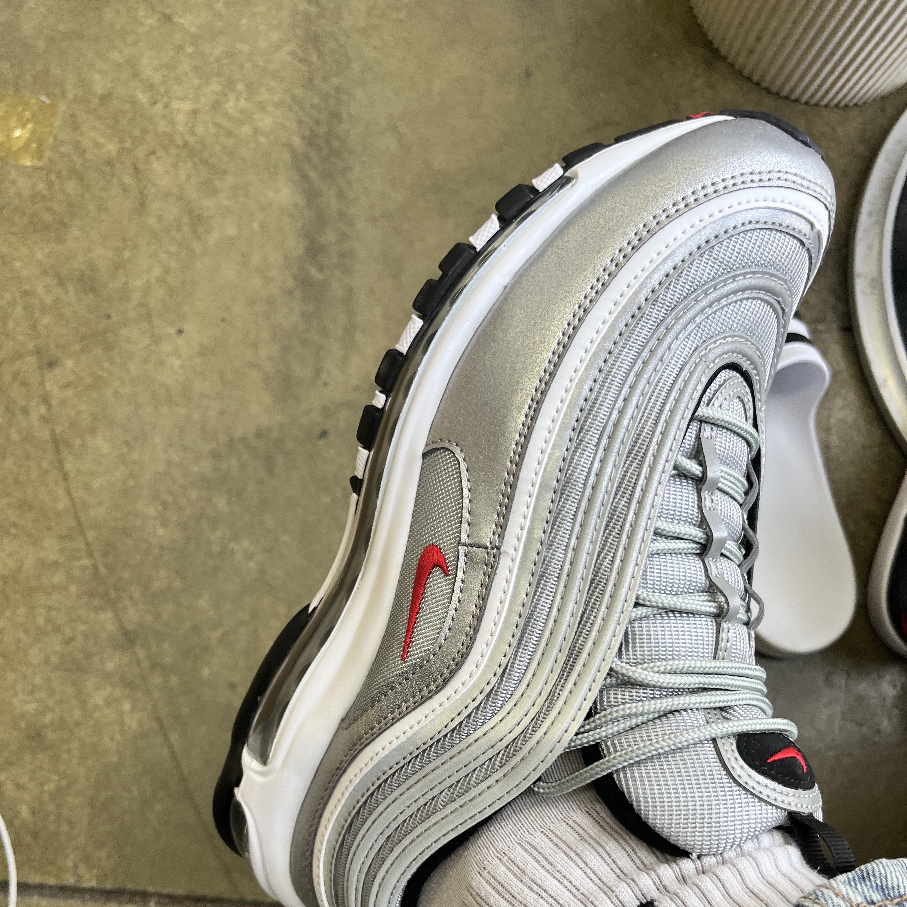 Nike Air Max 97 OG Silver Bullet 2022 착용 스타일