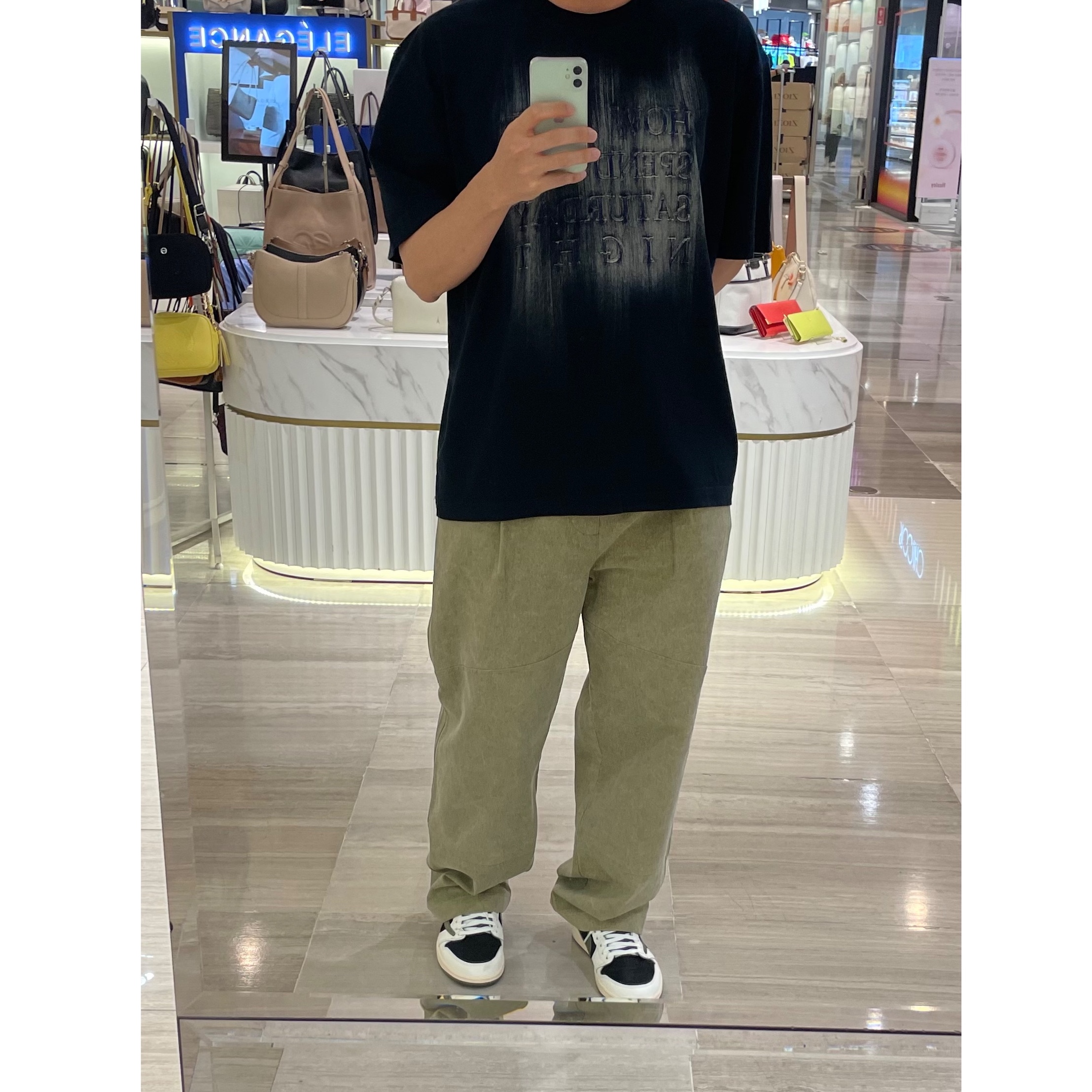 (W) Jordan 1 x Travis Scott Retro Low OG SP Medium Olive 착용 스타일