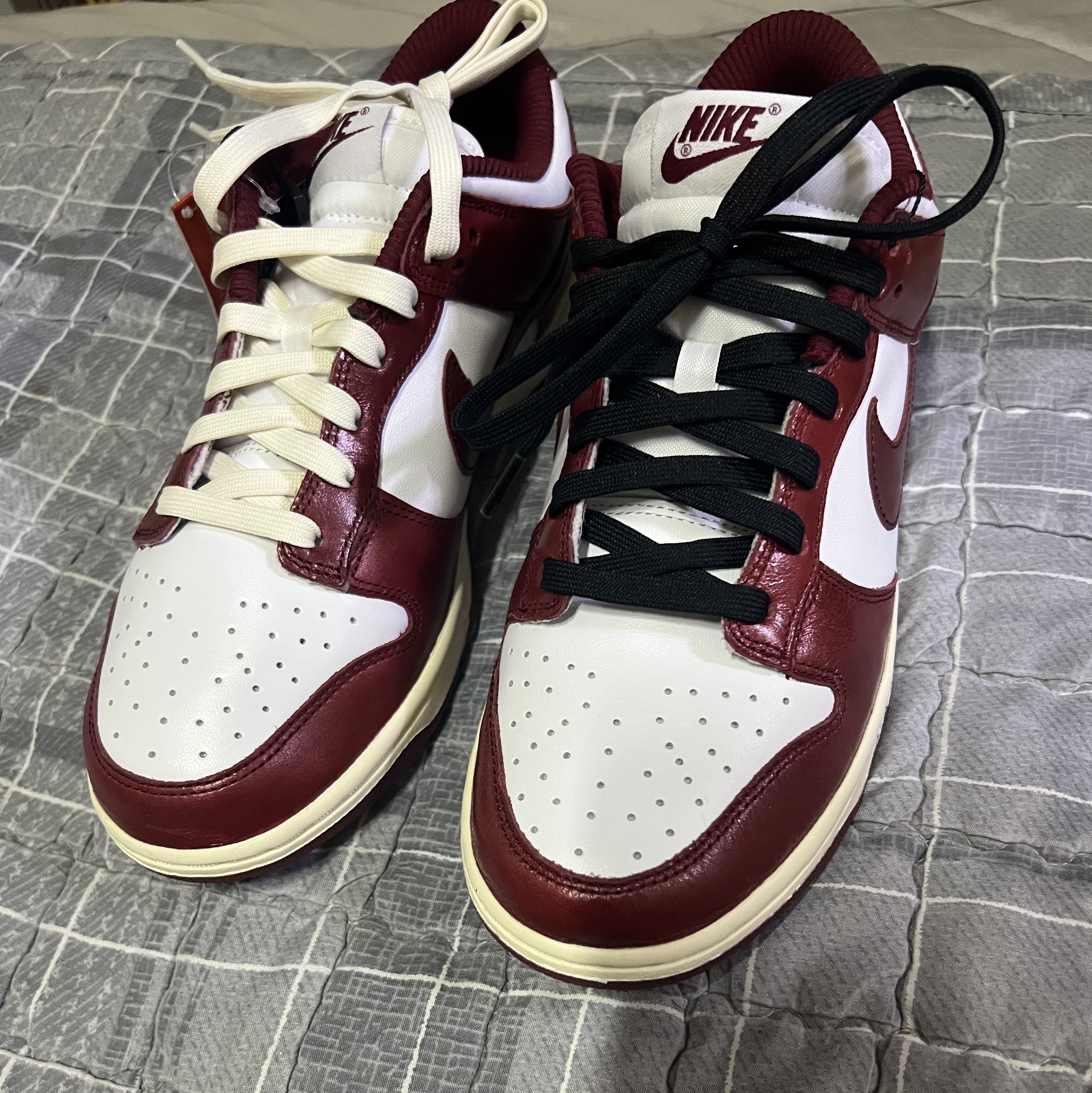 (W) Nike Dunk Low Retro PRM Team Red and White 착용 스타일