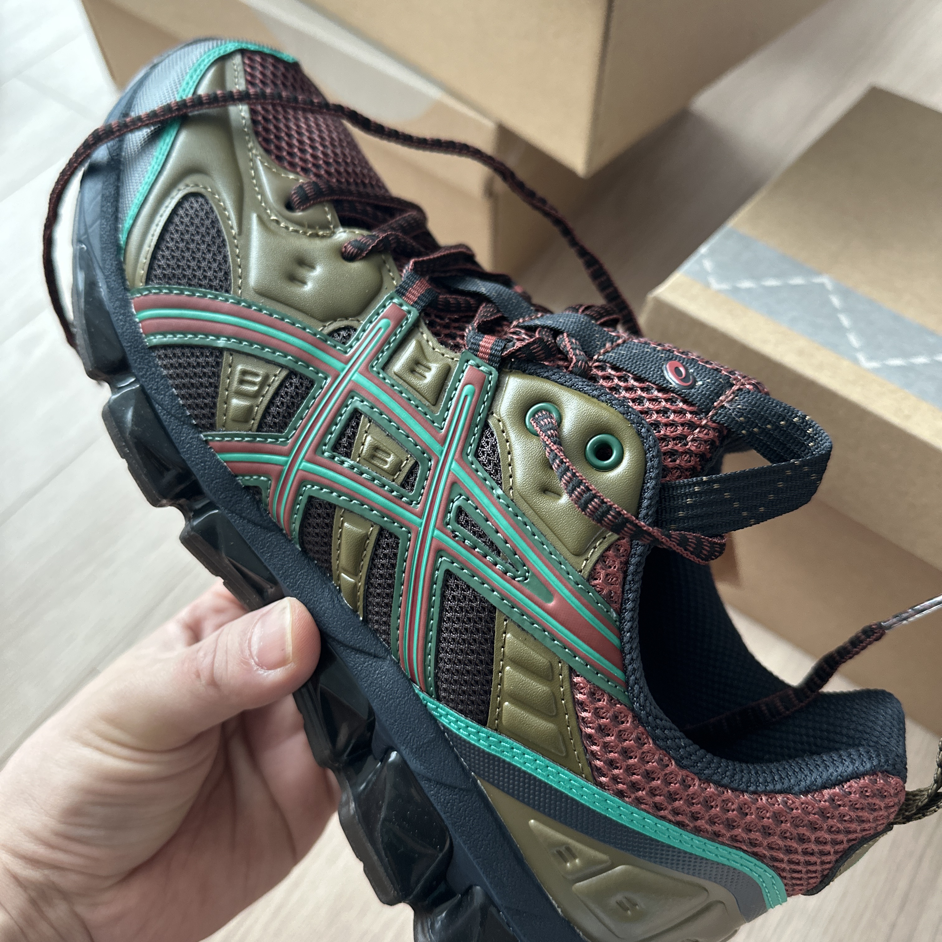 Asics US3-S Gel-Quantum 360 VII Kiso Fir Green 착용 스타일