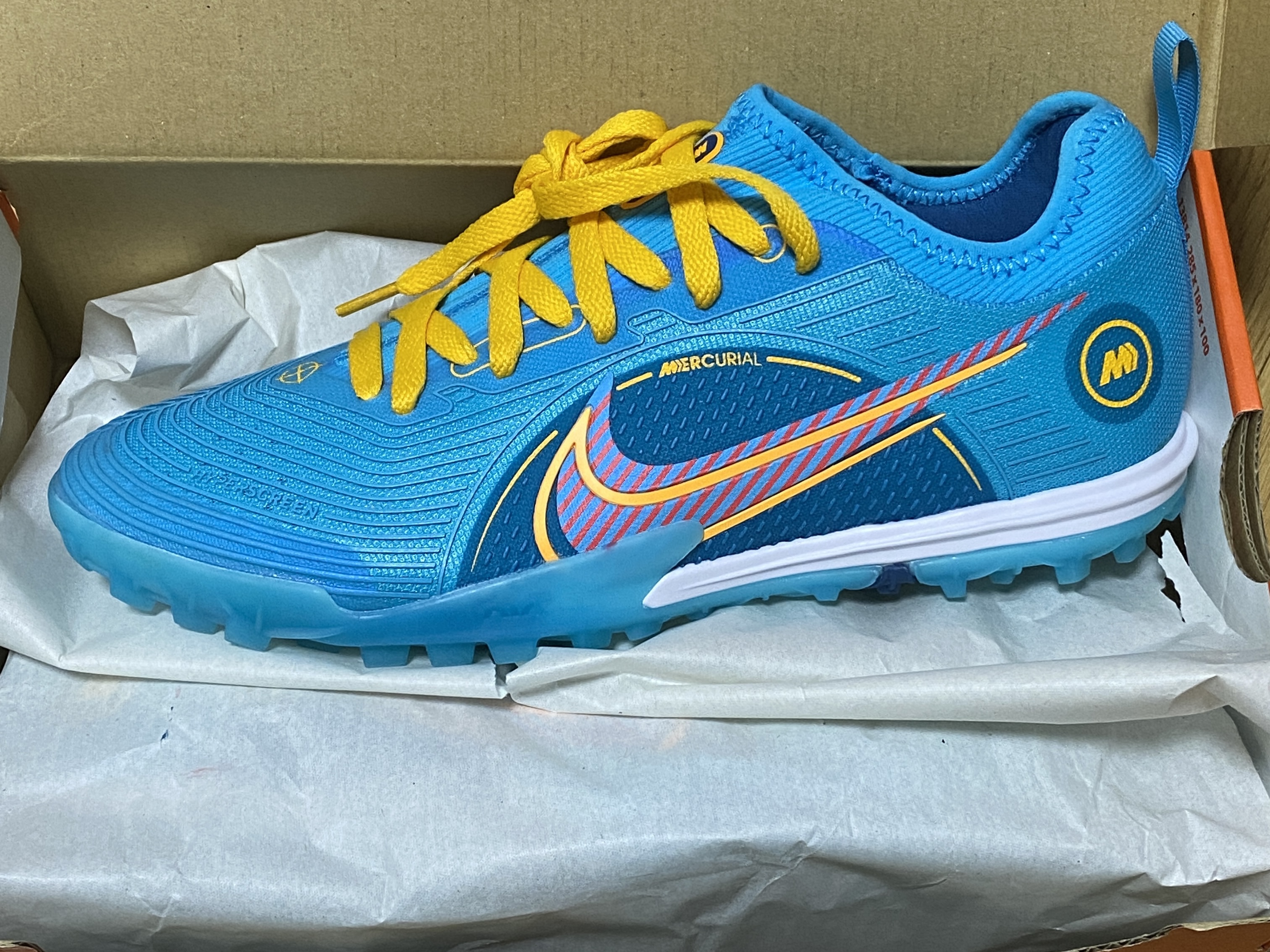 Nike Zoom Mercurial Vapor 14 Pro TF Chlorine Blue 착용 스타일
