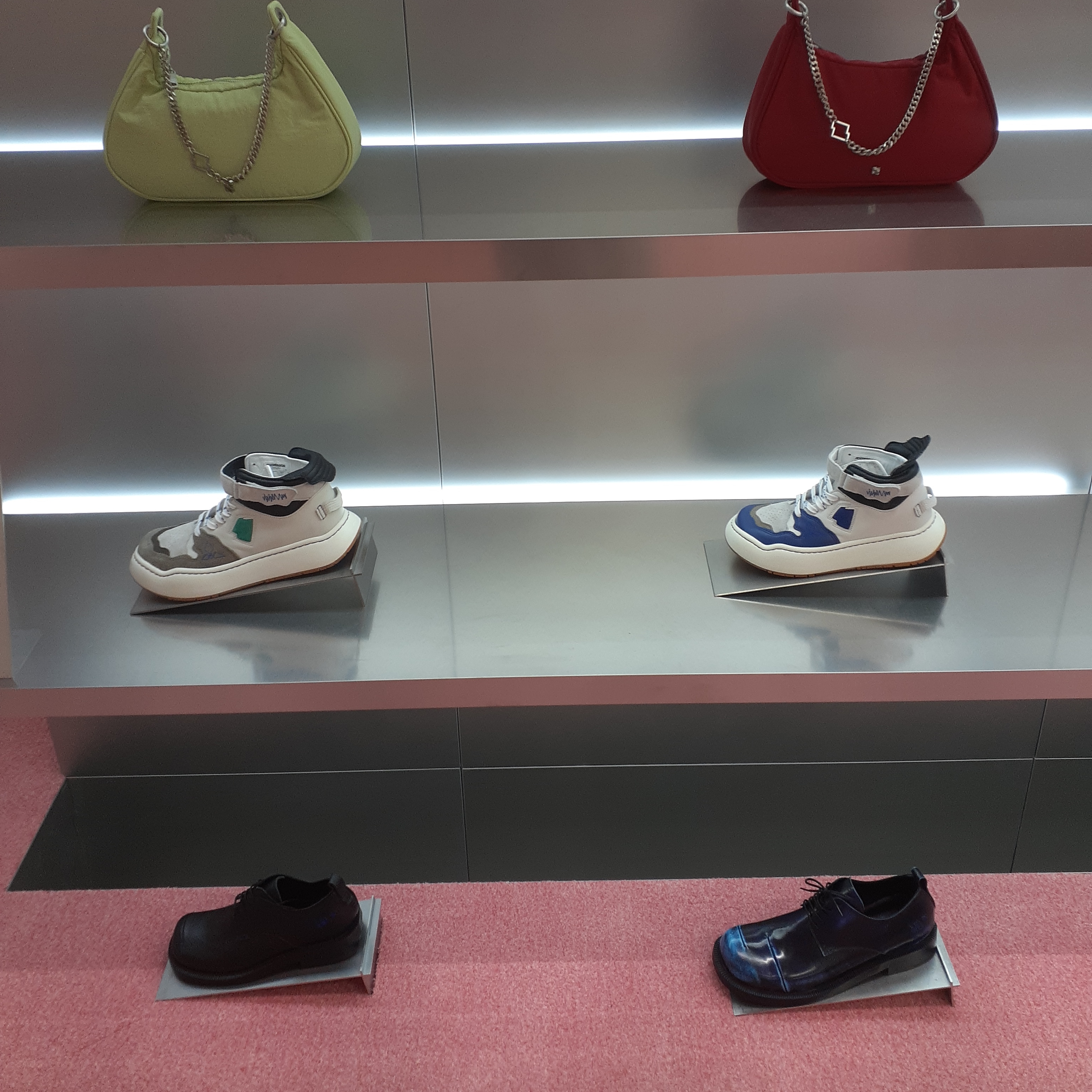 Ader Error Log; Khalif Blue, Ader Error Log; Khalif Green 착용 스타일