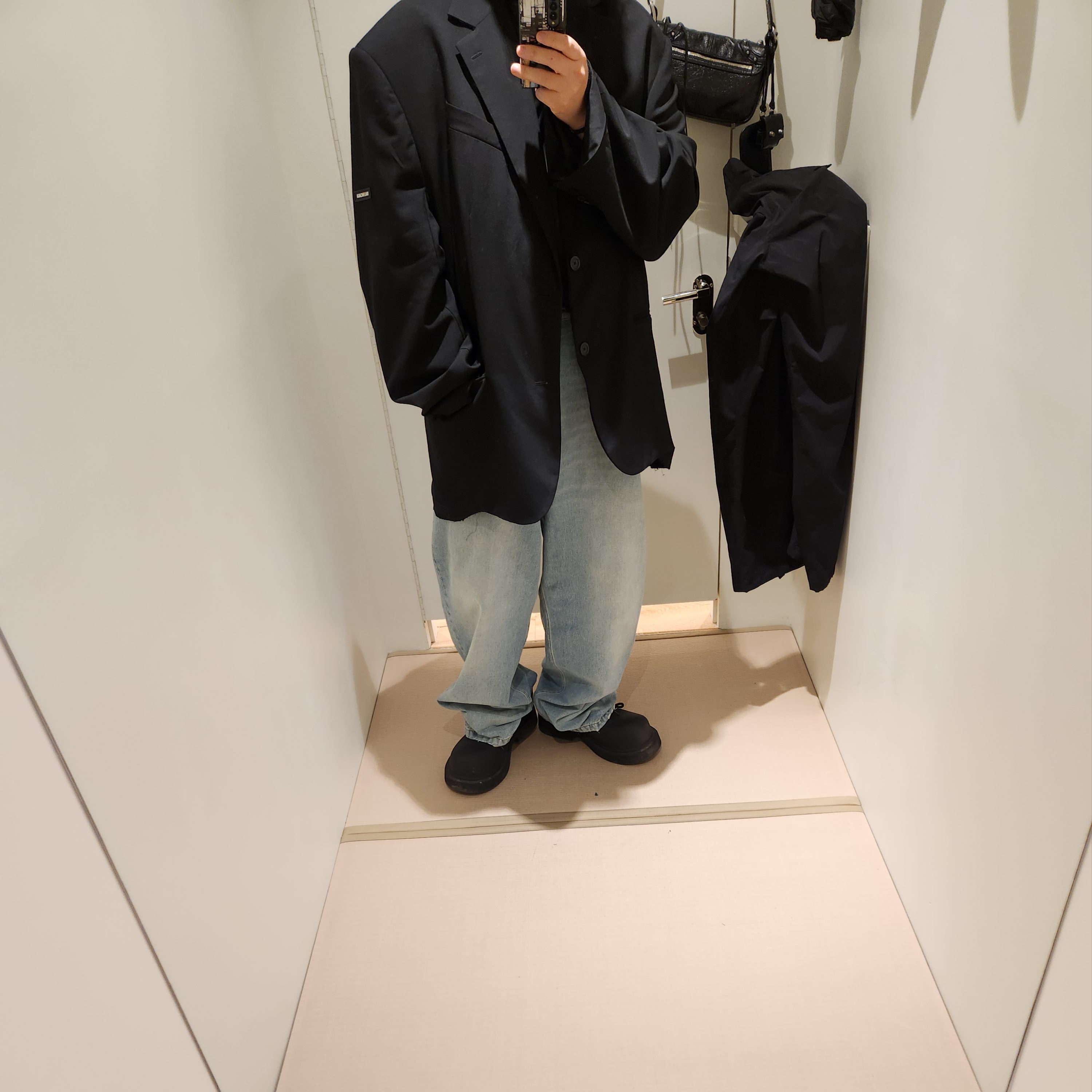 Balenciaga Steroid Derby Black 착용 스타일