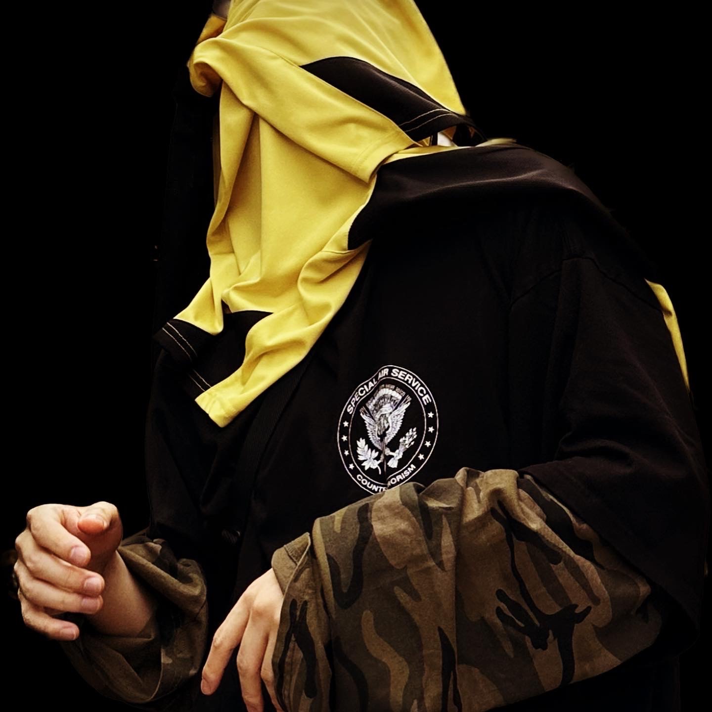 Project G/R Oversized Football Jersey Yellow, Project G/R Vintage Military Layered Sleeve Camo 착용 스타일 - 2