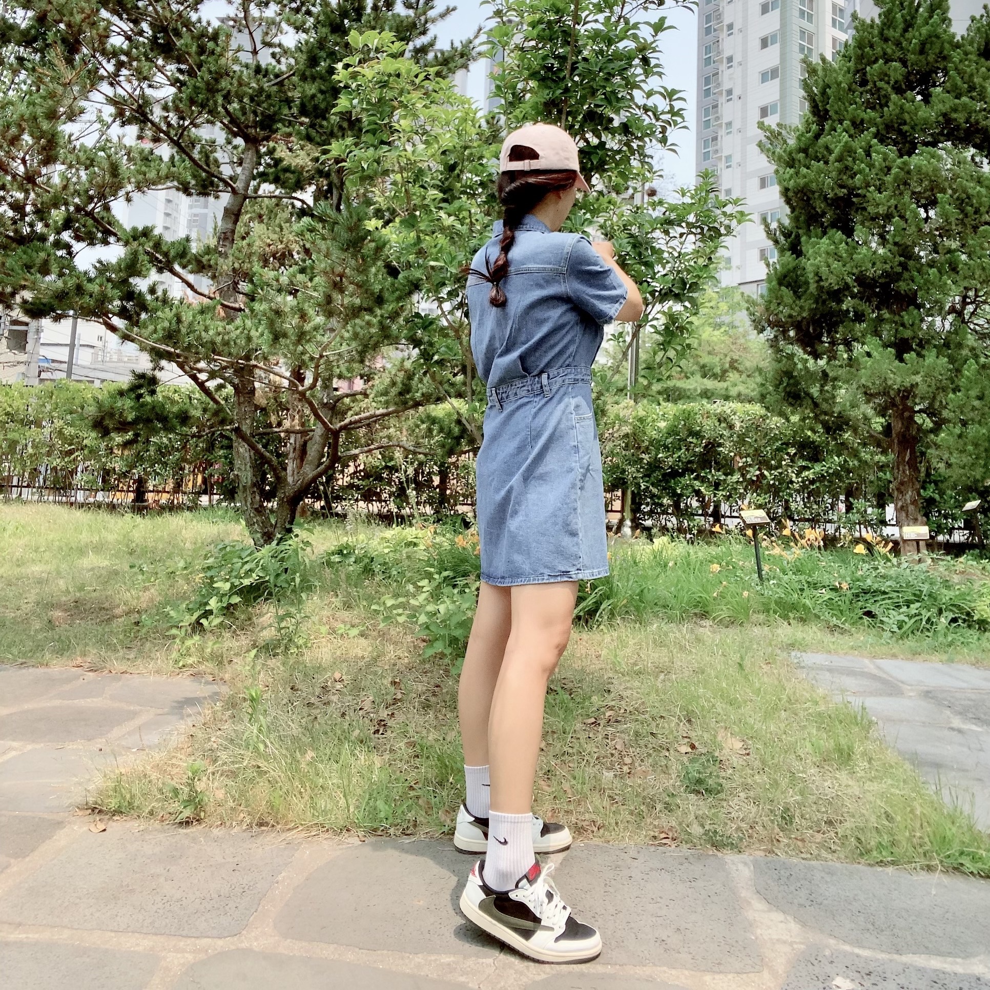 (W) Jordan 1 x Travis Scott Retro Low OG SP Medium Olive 착용 스타일