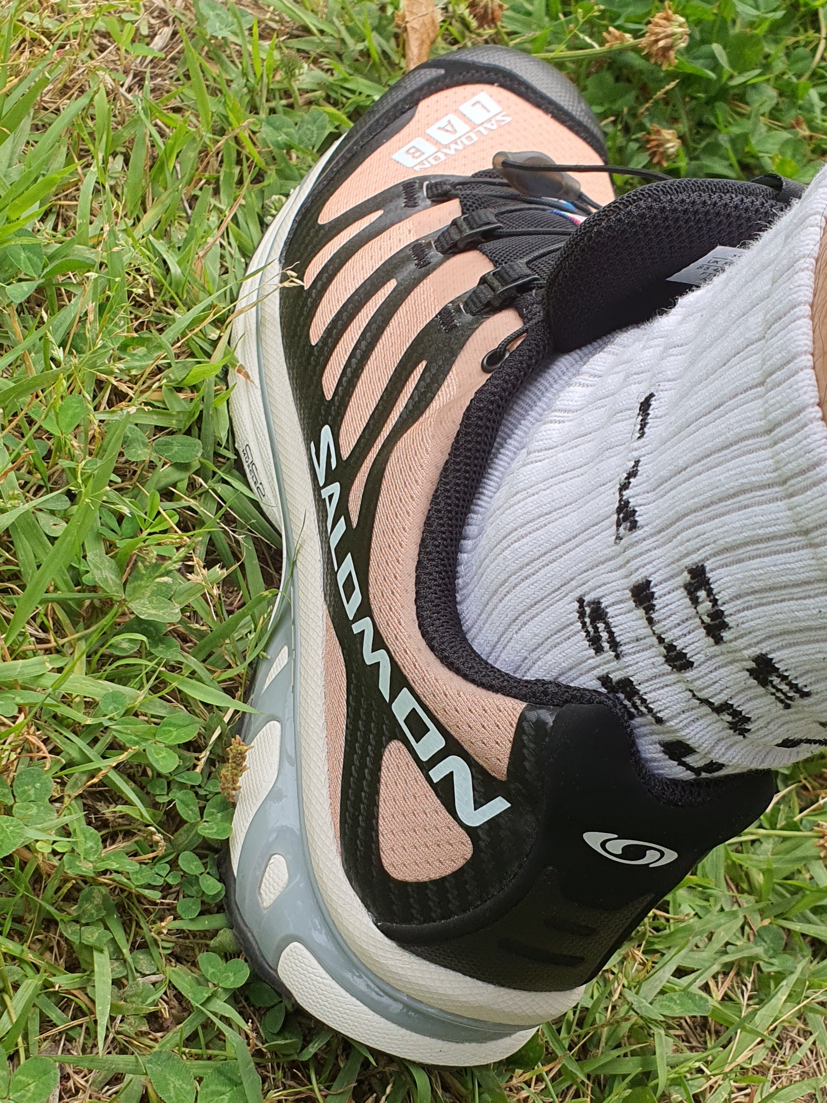 Salomon XT-4 Tobacco Brown 착용 스타일