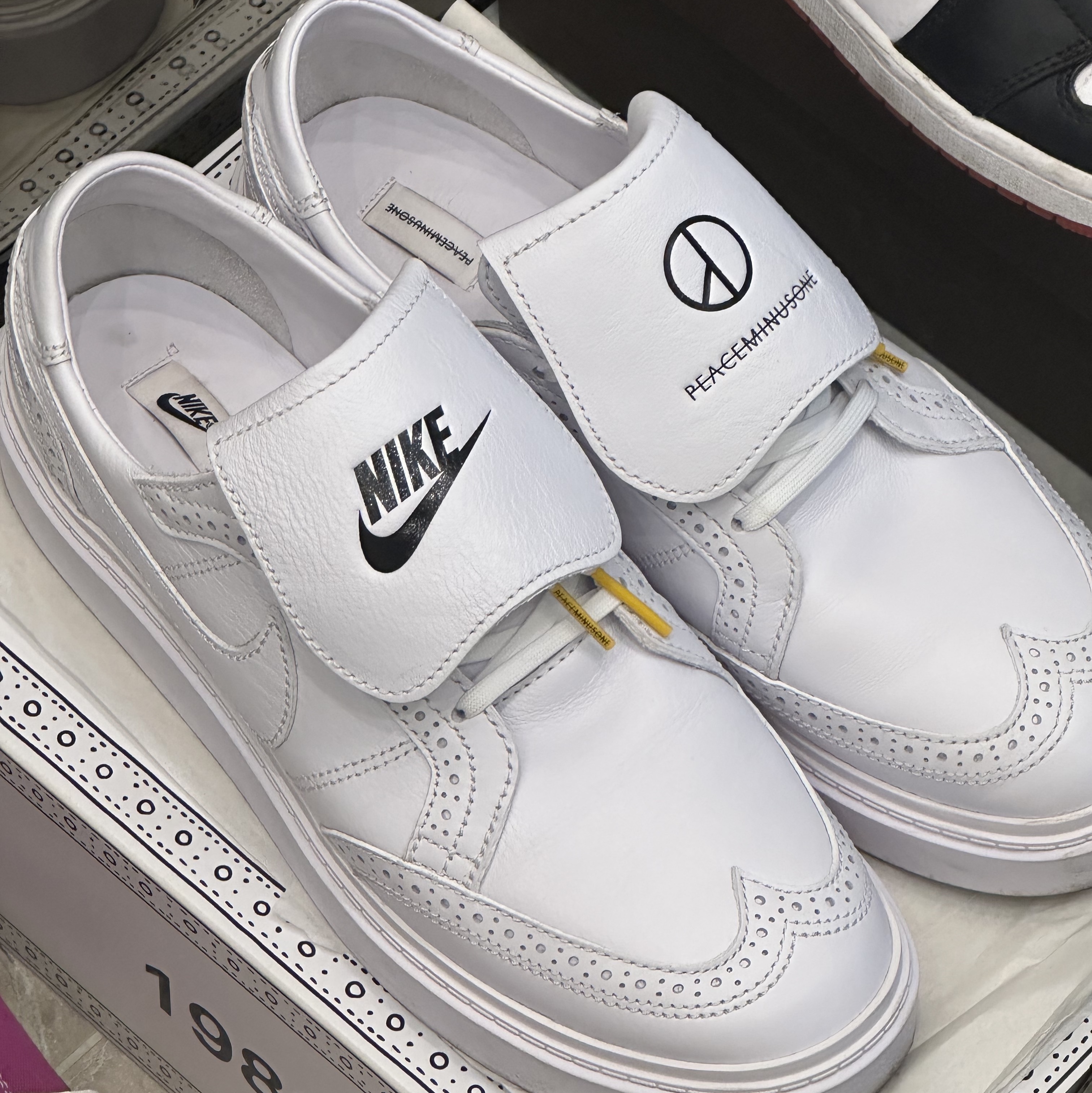 Nike x Peaceminusone Kwondo1 White 착용 스타일
