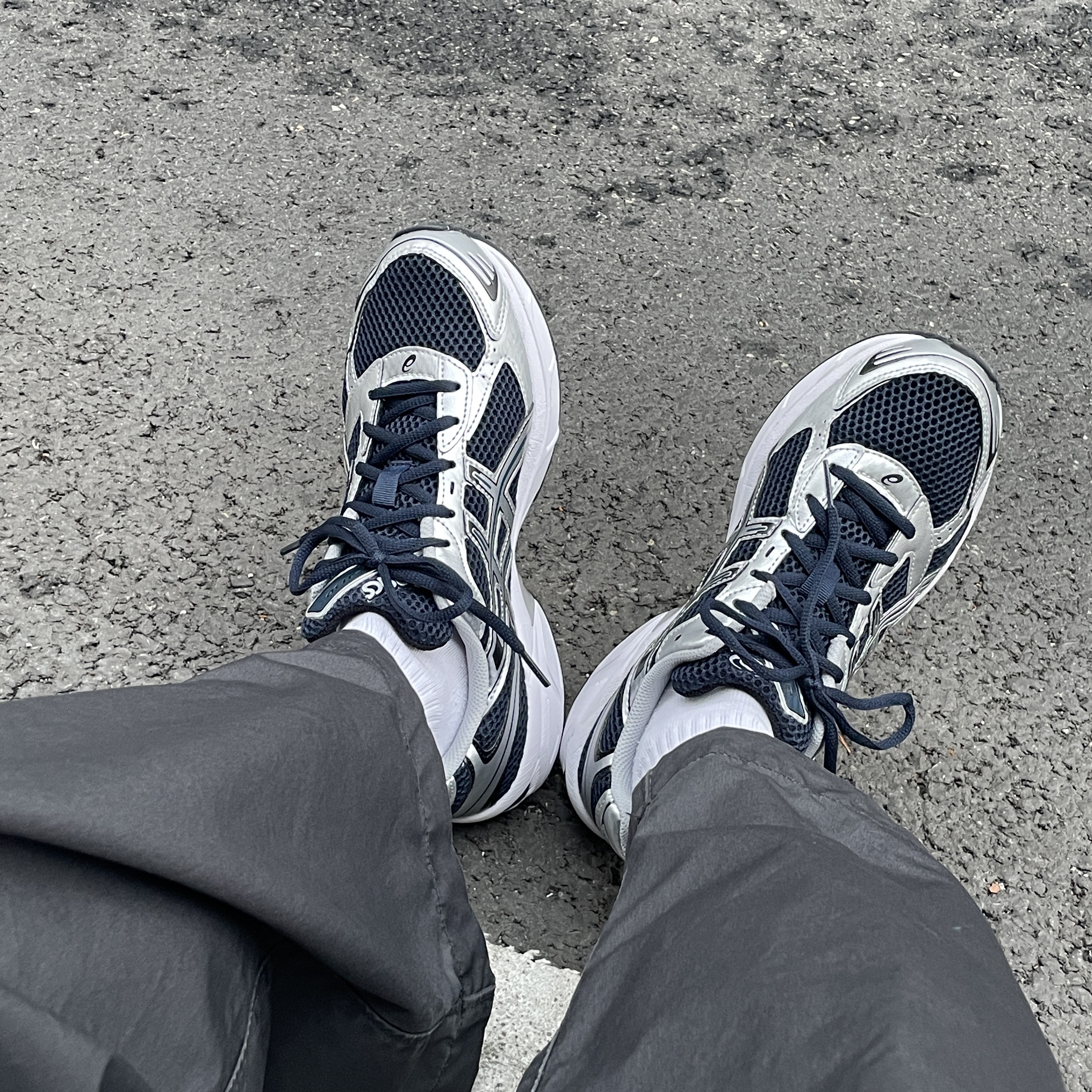 Asics Gel-1130 French Blue Pure Silver 착용 스타일