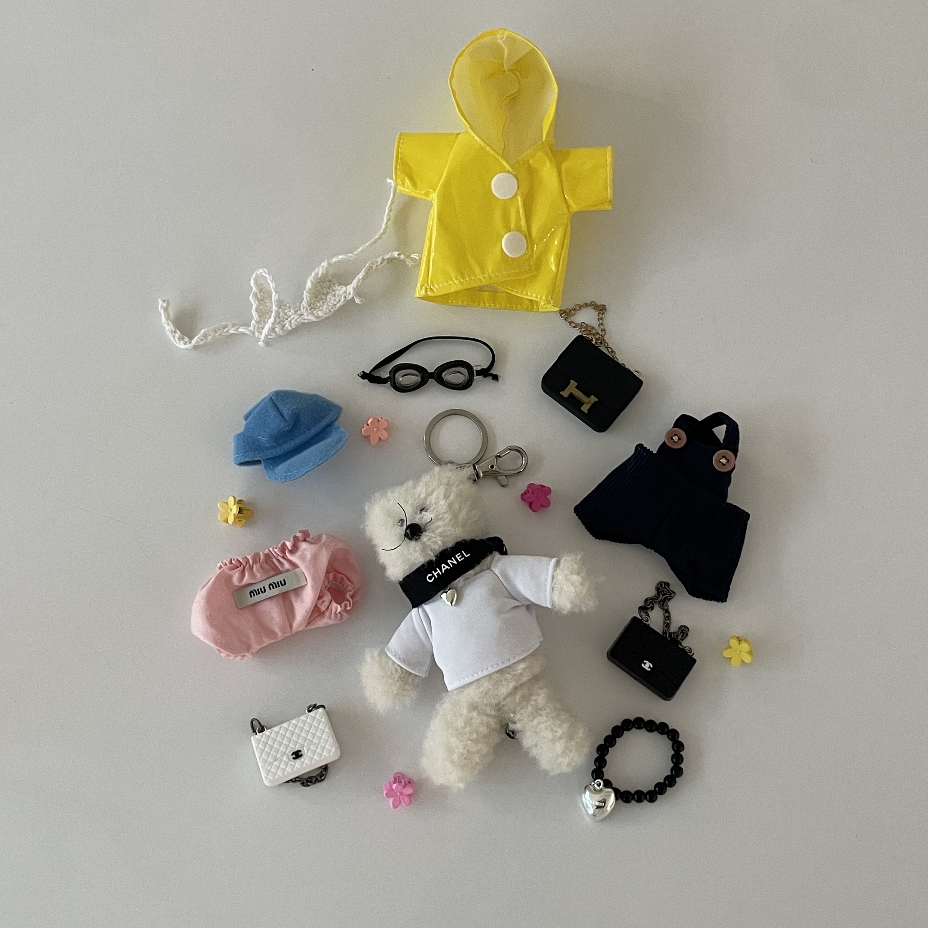 [KREAM 단독] Monamhee Creami Keyring Cream 착용 스타일 - 1