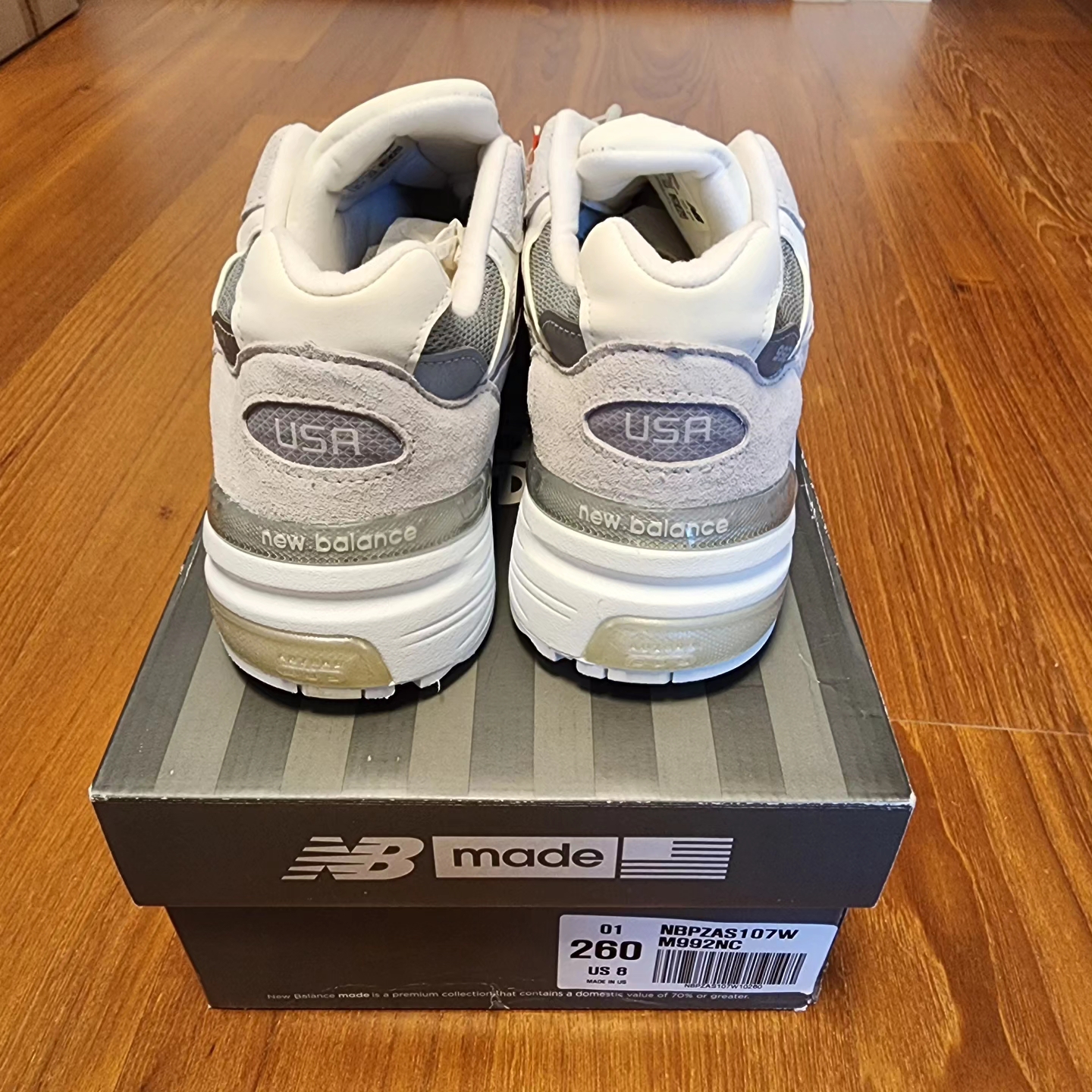 New Balance 992 Made in USA White Silver 착용 스타일 - 4