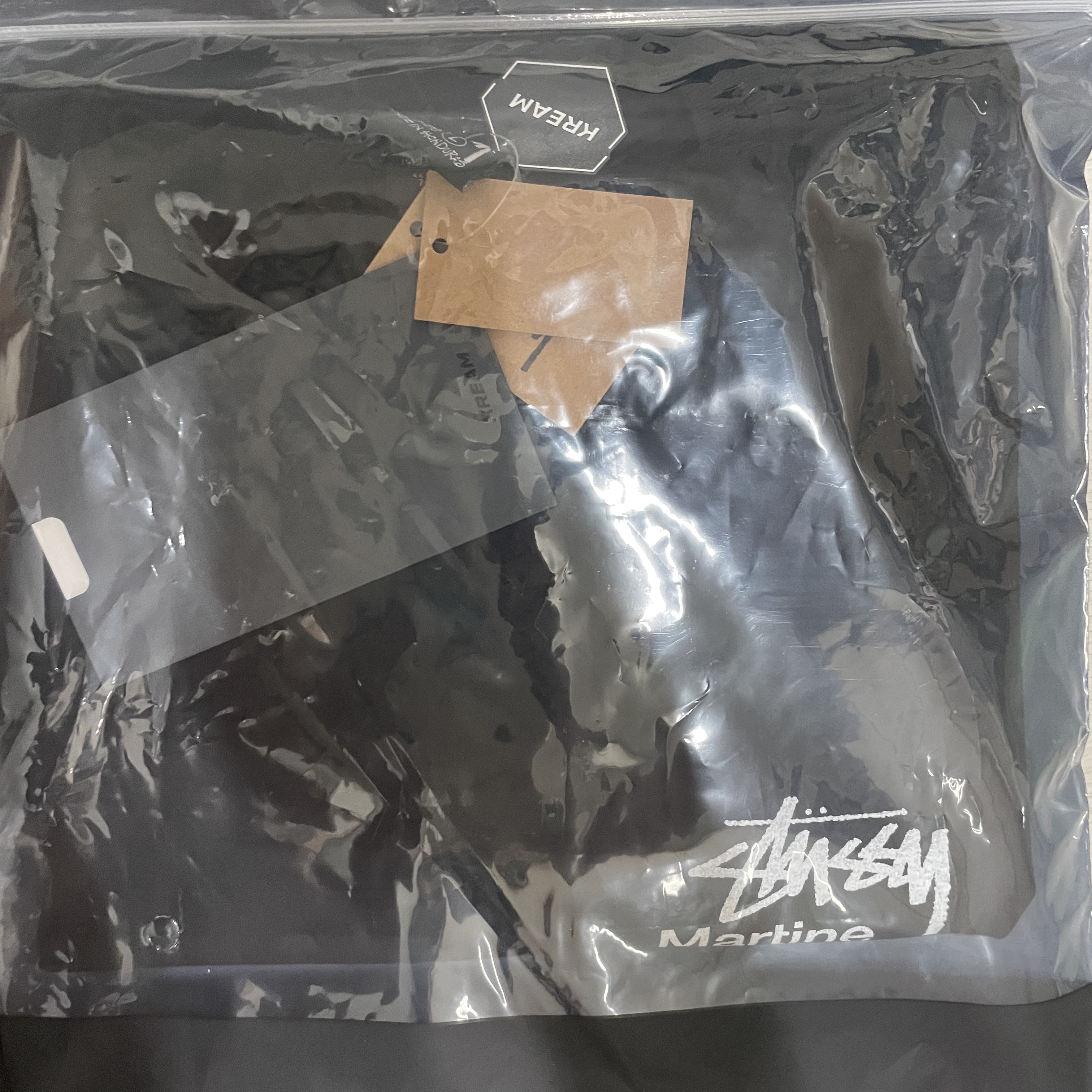 Stussy x Martine Rose Collage Pigment Dyed T-Shirt Black 착용 스타일