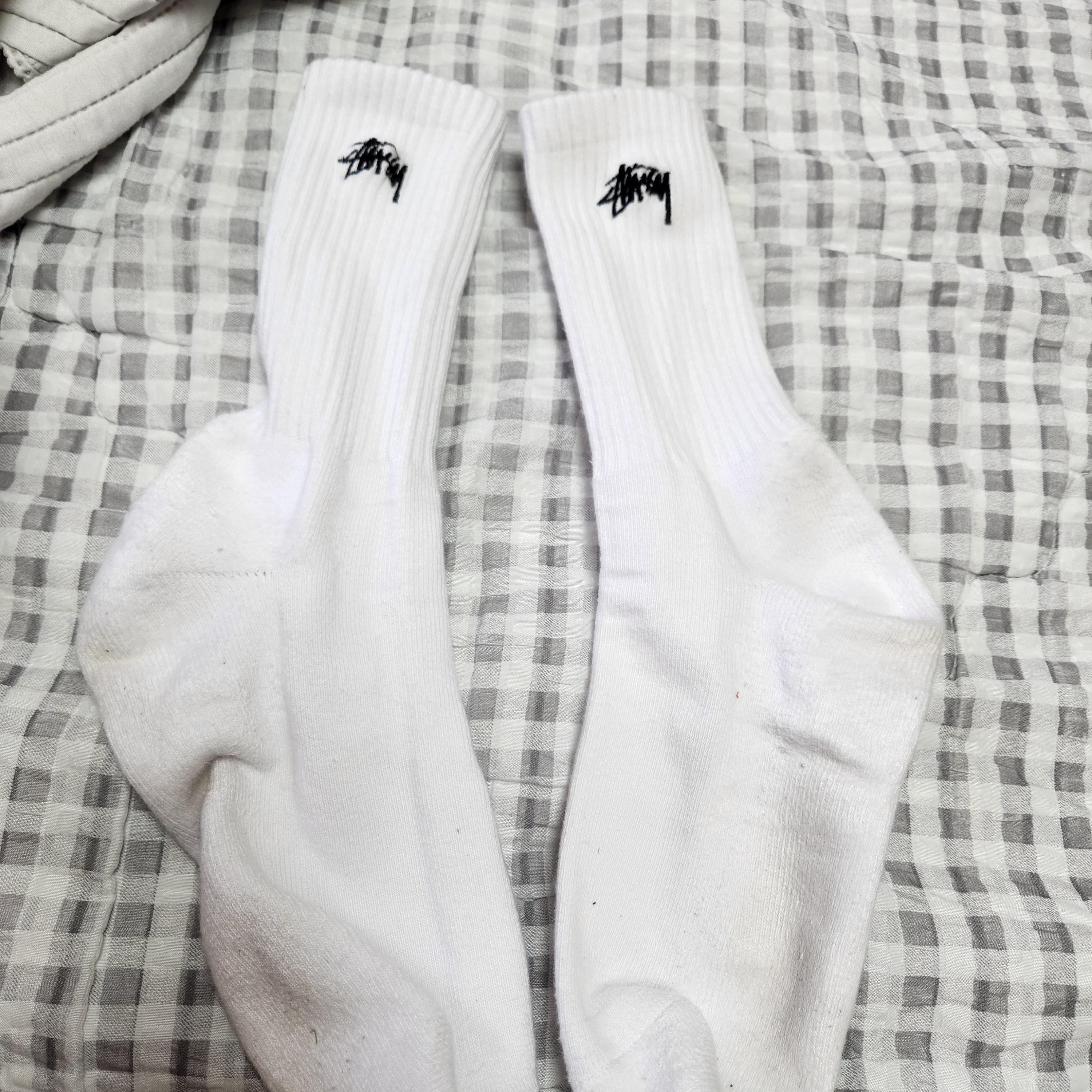 Stussy Small Stock Crew Socks White (3 Pack) 착용 스타일