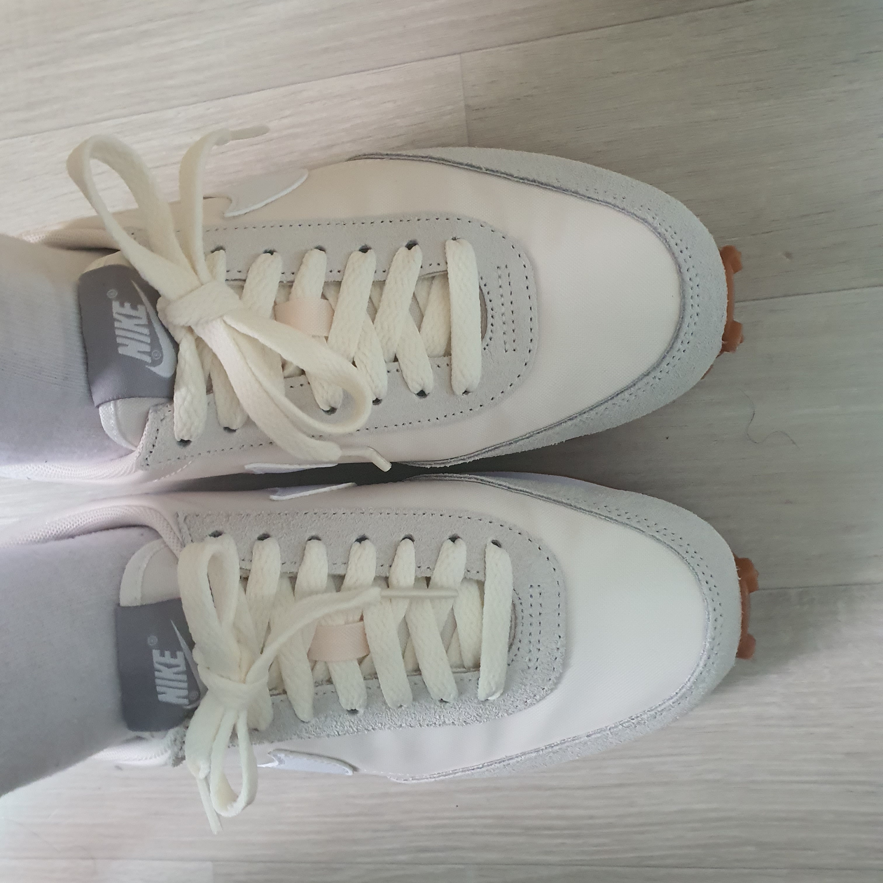 (W) Nike Daybreak Summit White 착용 스타일