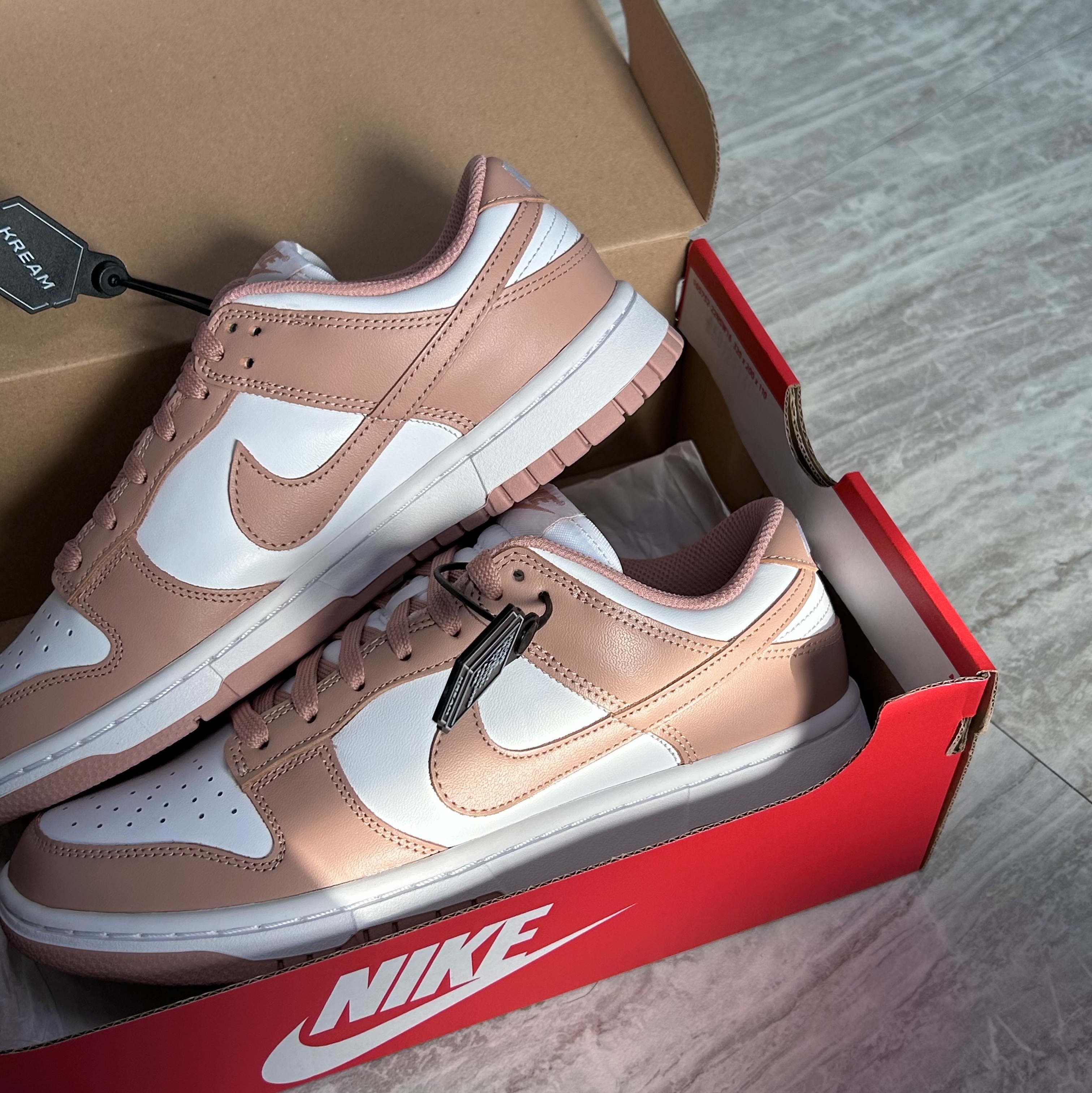 (W) Nike Dunk Low Rose Whisper 착용 스타일