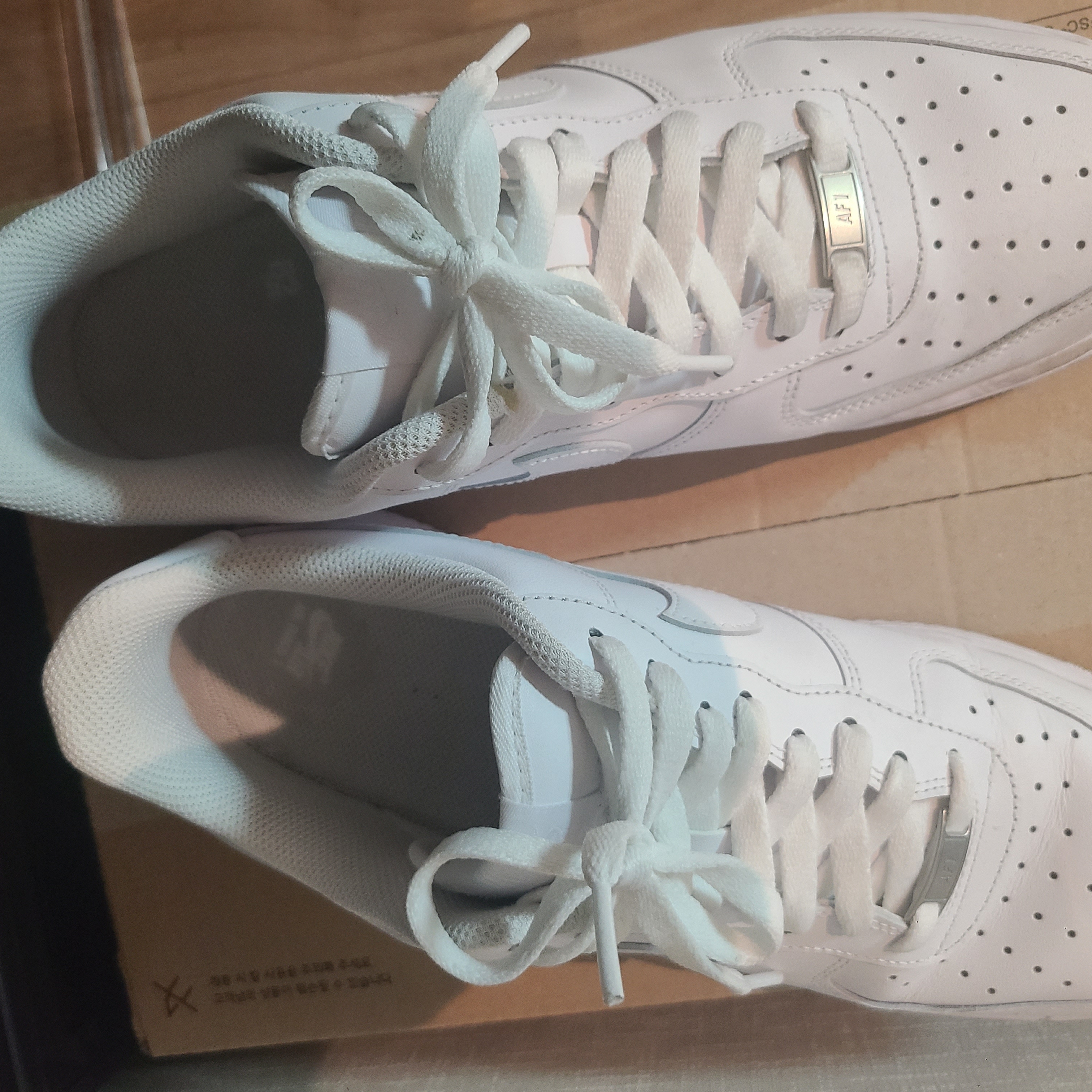 Nike Air Force 1 '07 Low White 착용 스타일