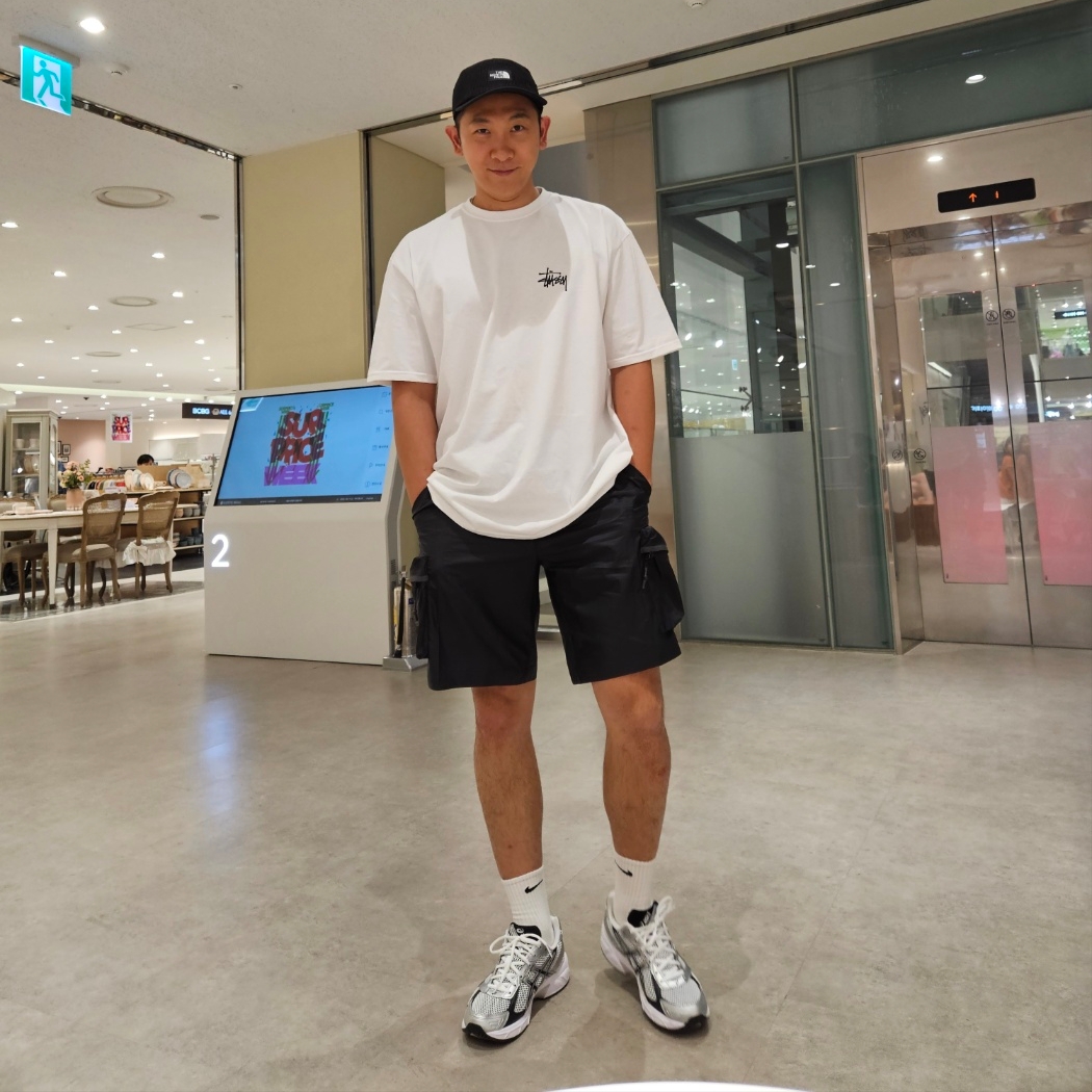 Asics Gel-1130 White Black, Stussy Basic Stussy T-Shirt White 2023 착용 스타일 - 3