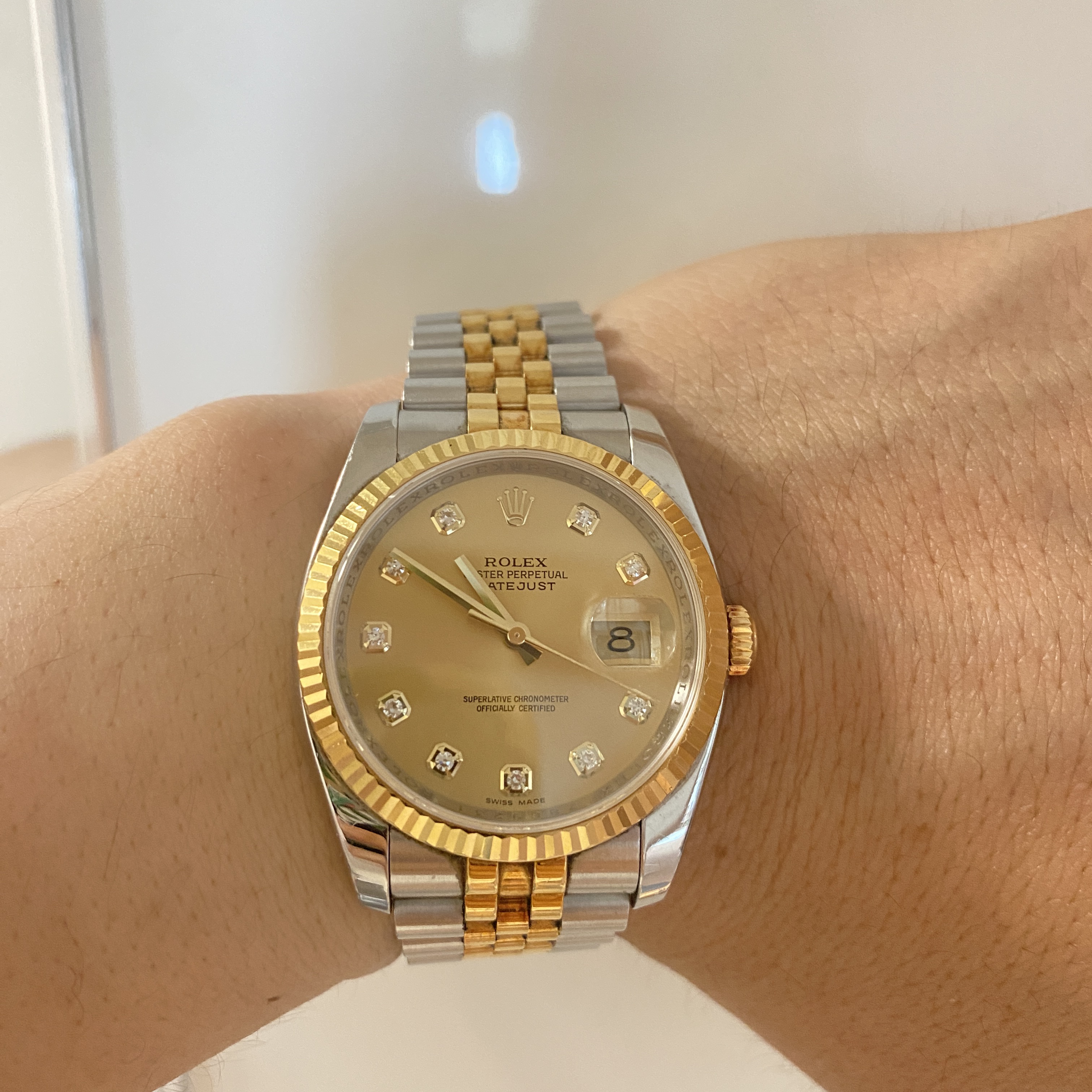 Rolex Datejust 36mm 126233 Champagne Diamond-Set Jubilee 착용 스타일