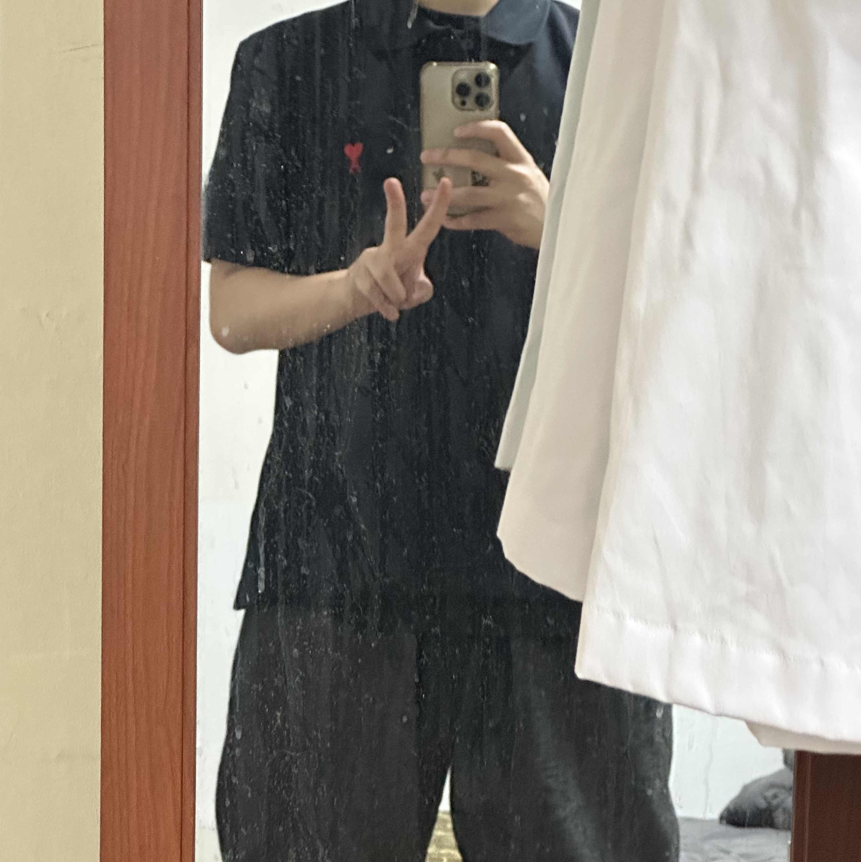 AMI de Coeur Polo Shirt Black 착용 스타일