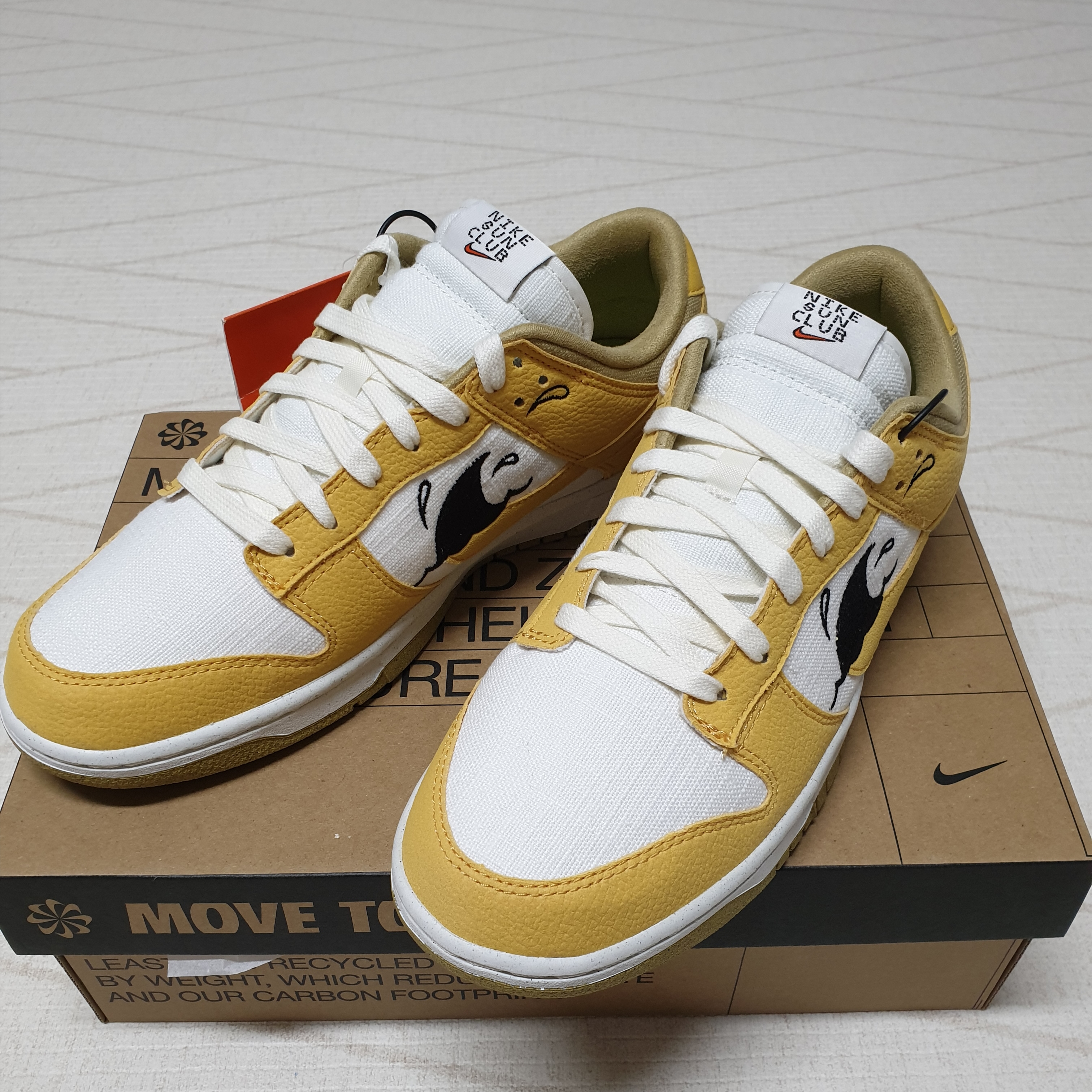 Nike Dunk Low Retro SE Next Nature Nike Sun Club 착용 스타일 - 1