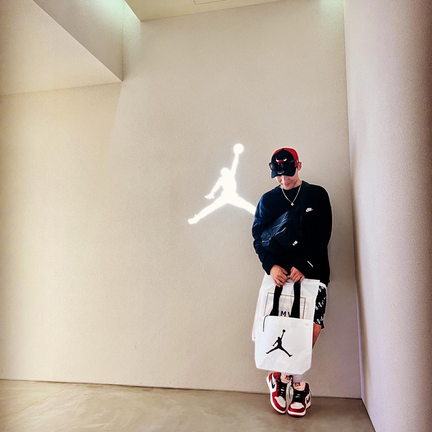 Jordan 1 Retro High OG Chicago 2022, Nike x Peaceminusone LS T-Shirt Black (DR0098-010) 착용 스타일