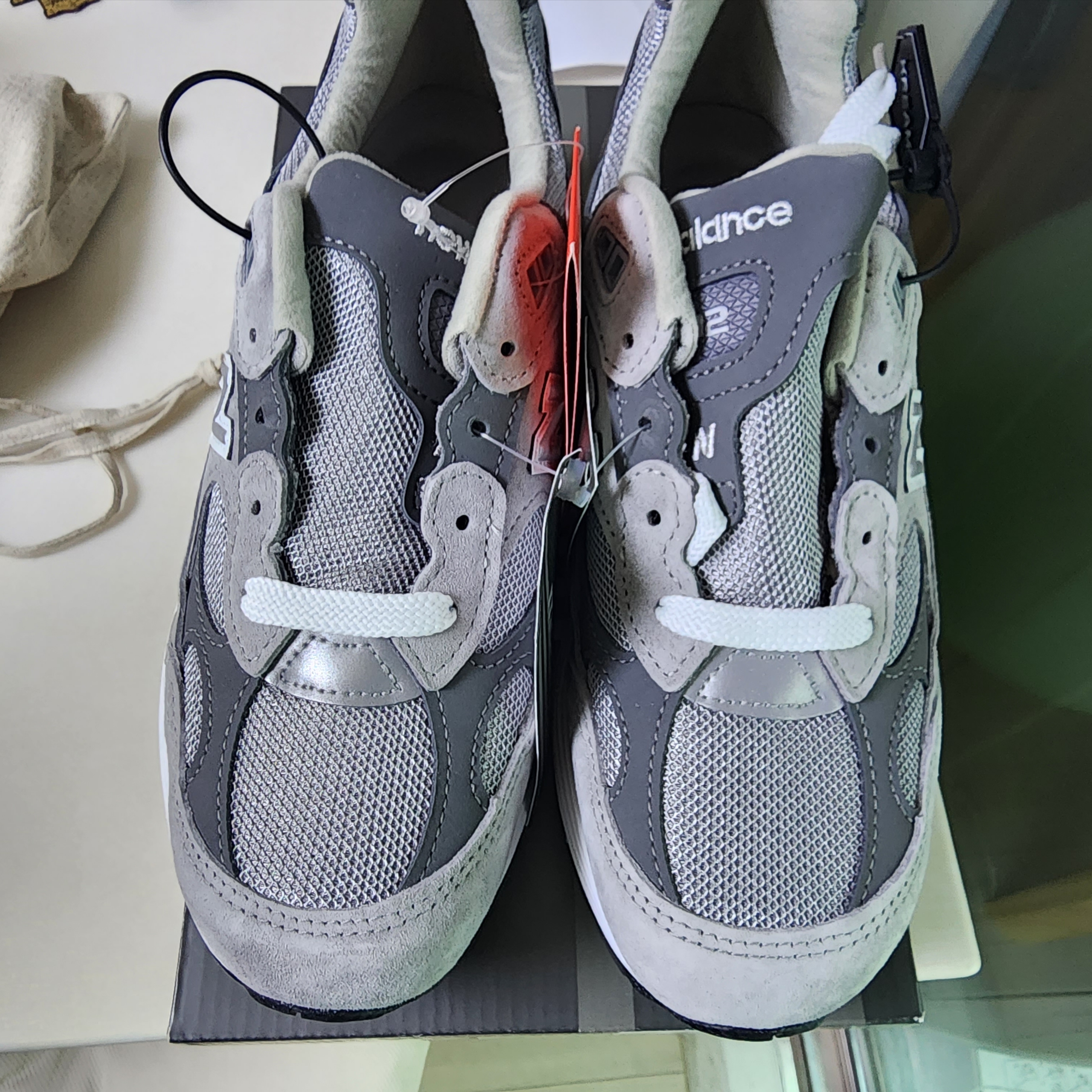 New Balance 992 Made in USA Grey - D Standard 착용 스타일