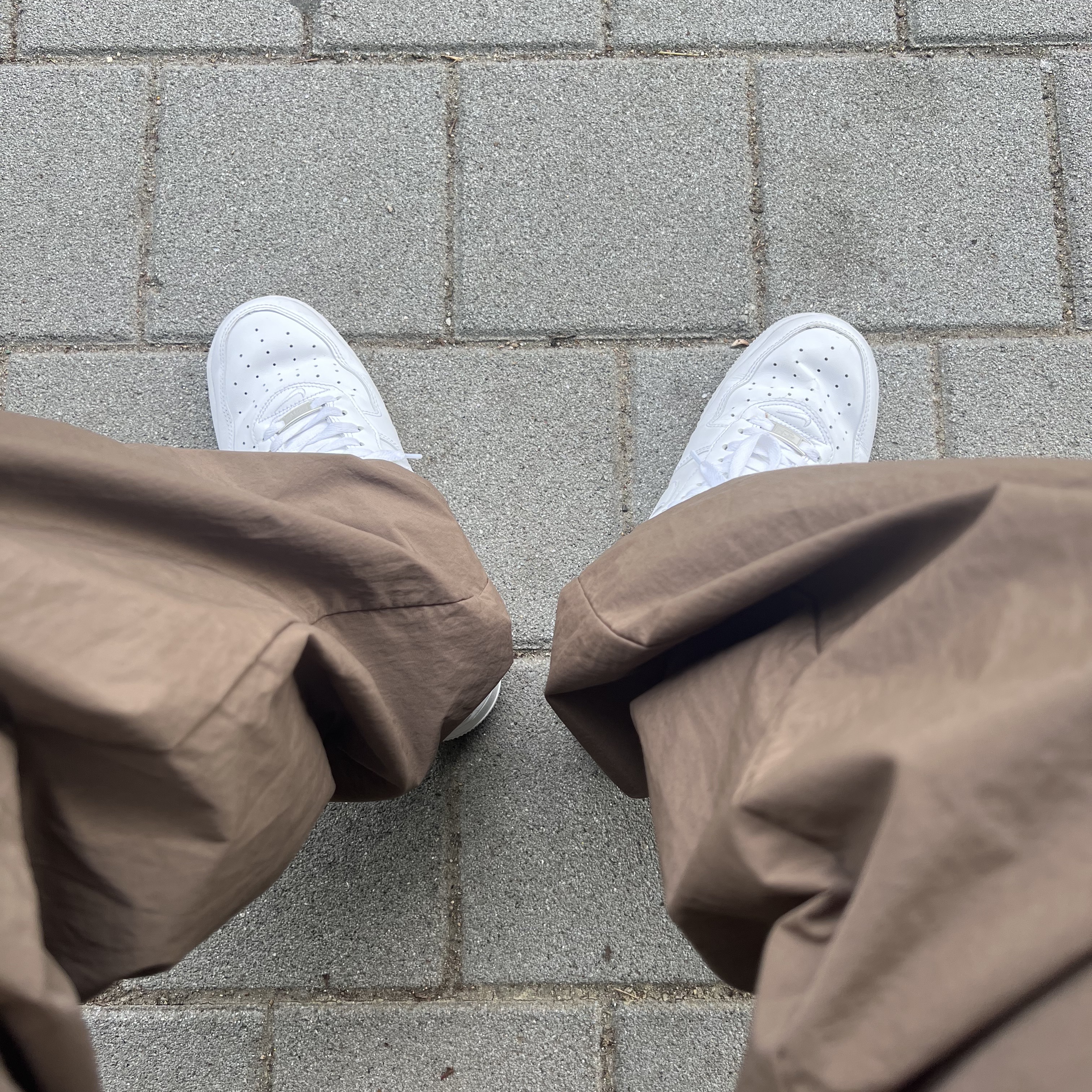 Nike x Supreme Air Force 1 Low White, Sansan Gear Side Snap Pants Brown - 22FW 착용 스타일