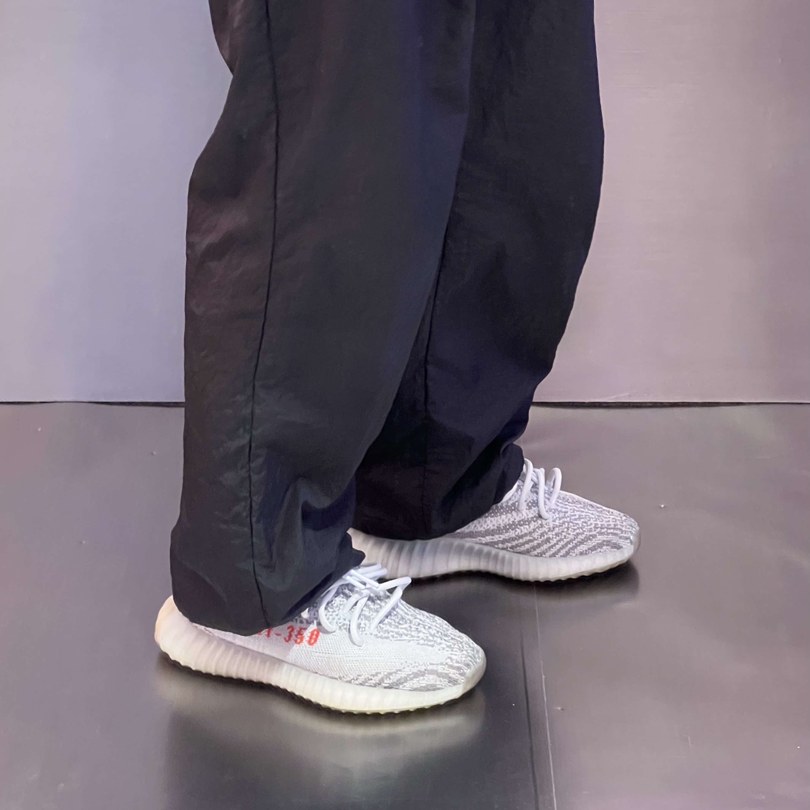 Adidas Yeezy Boost 350 V2 Blue Tint 2017 착용 스타일